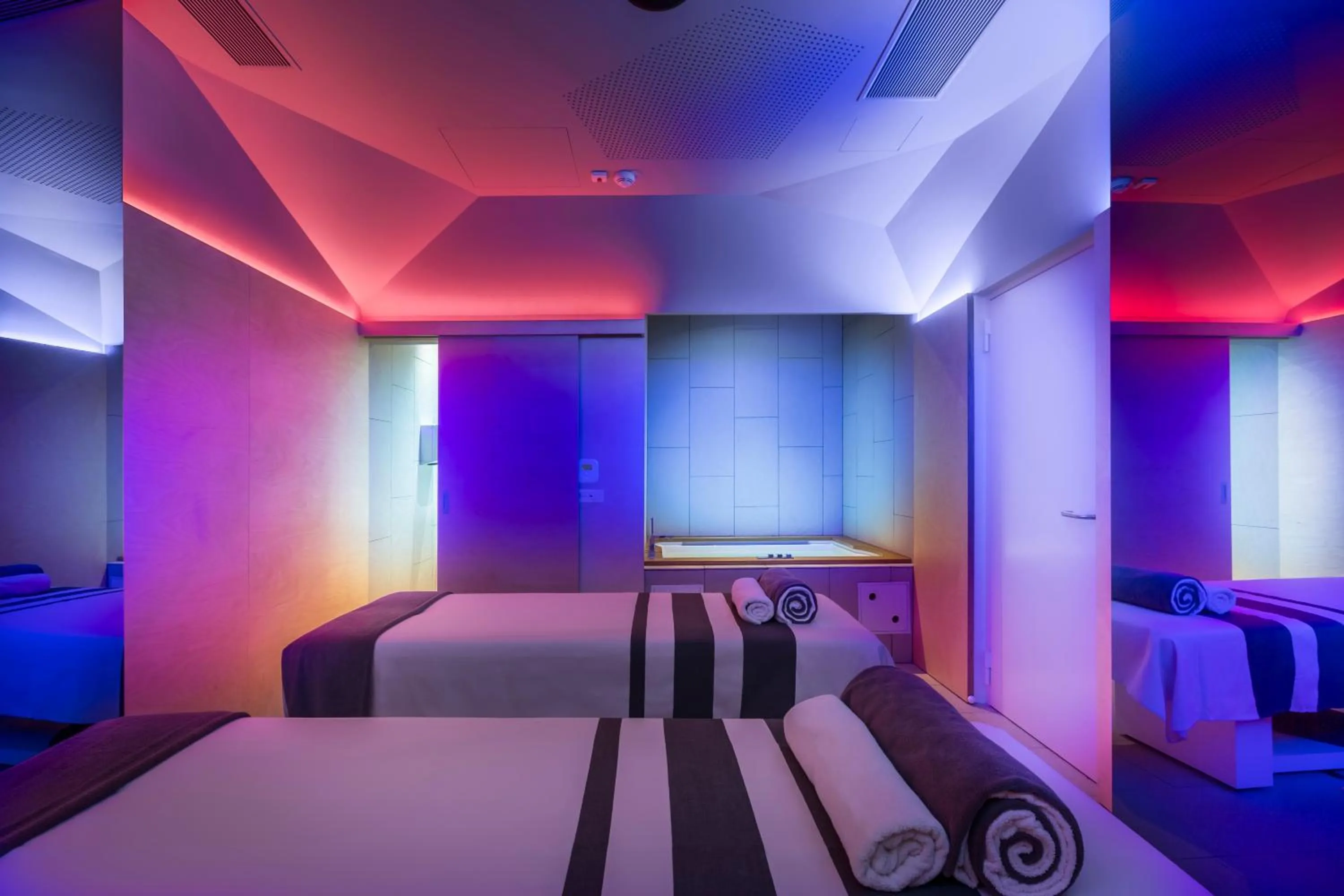 Massage, Bed in Maistra Select Family Hotel Amarin