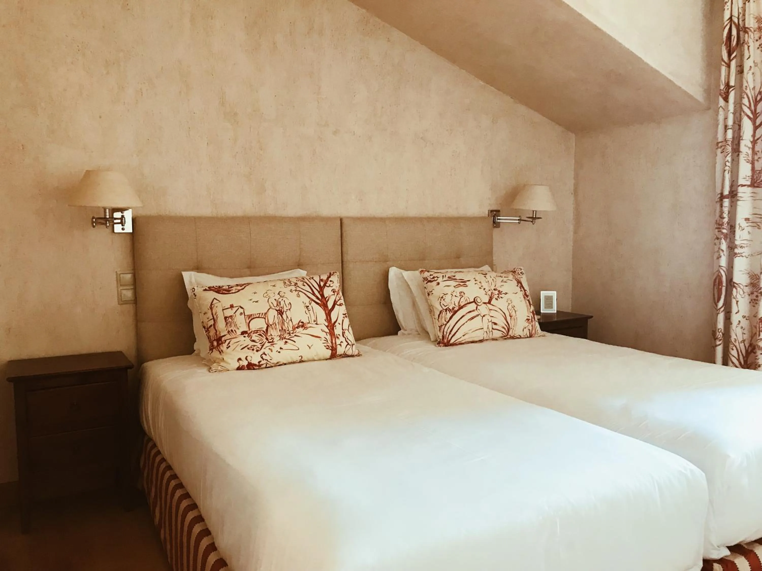 Standard Double or Twin Room in Quinta De Catralvos