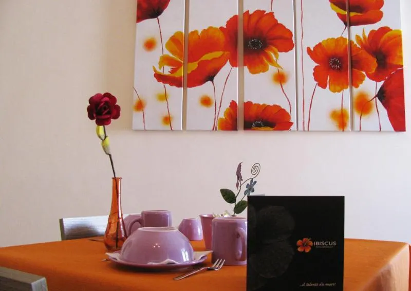 Coffee/tea facilities in Ibiscus B&B