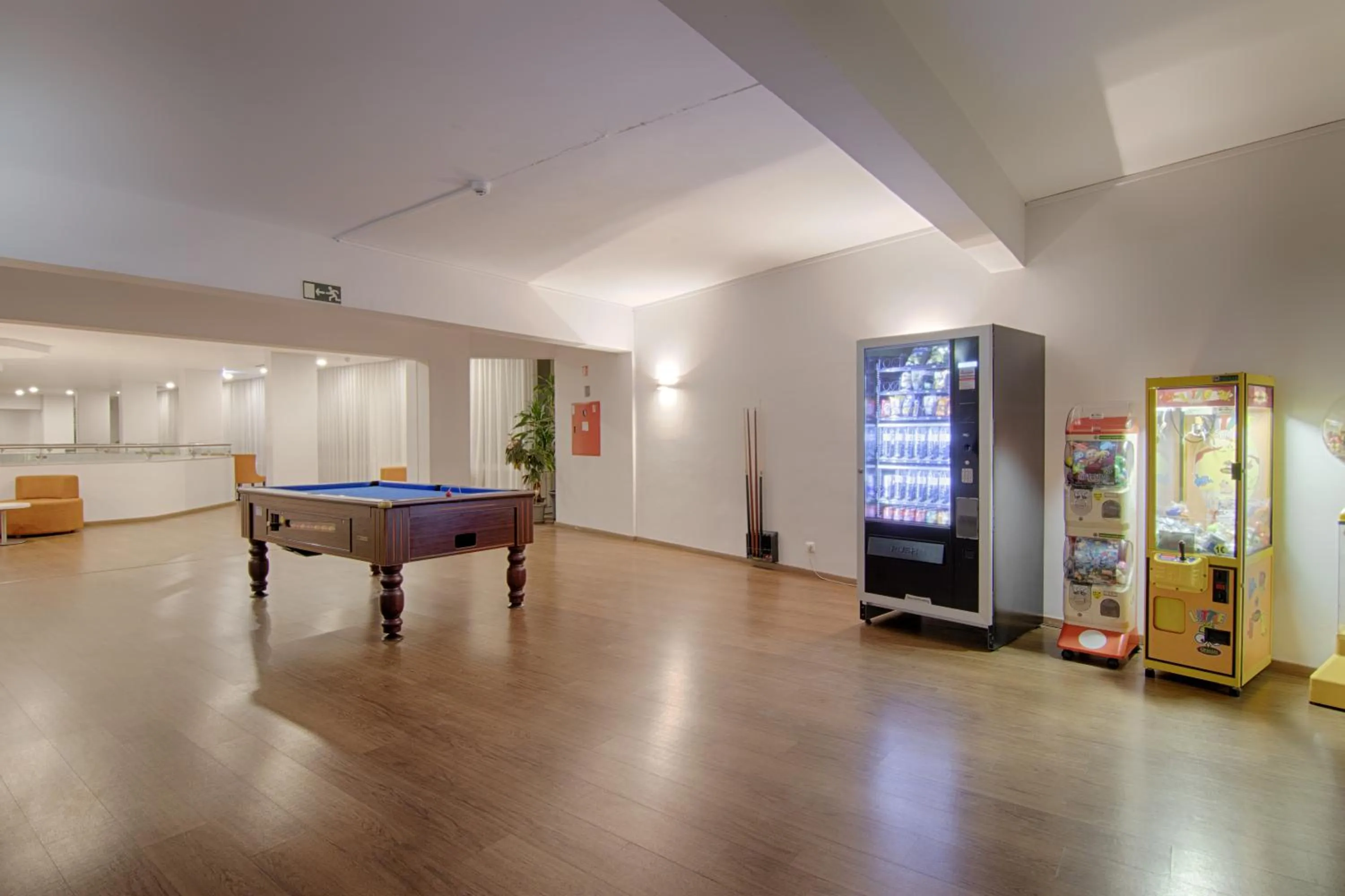 Communal lounge/ TV room in Luna Miramar Club