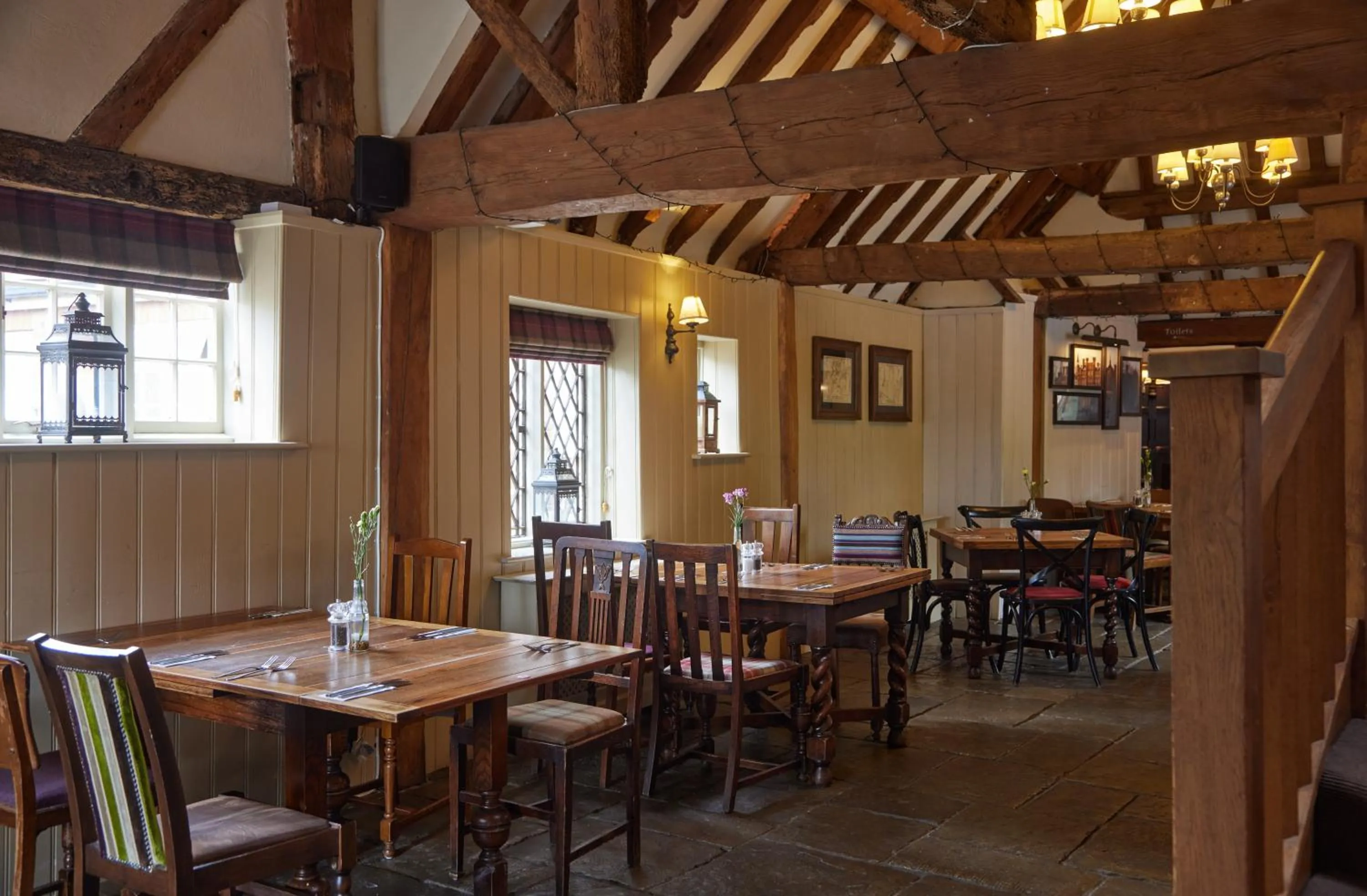 Restaurant/places to eat in Chequers Inn by Greene King Inns