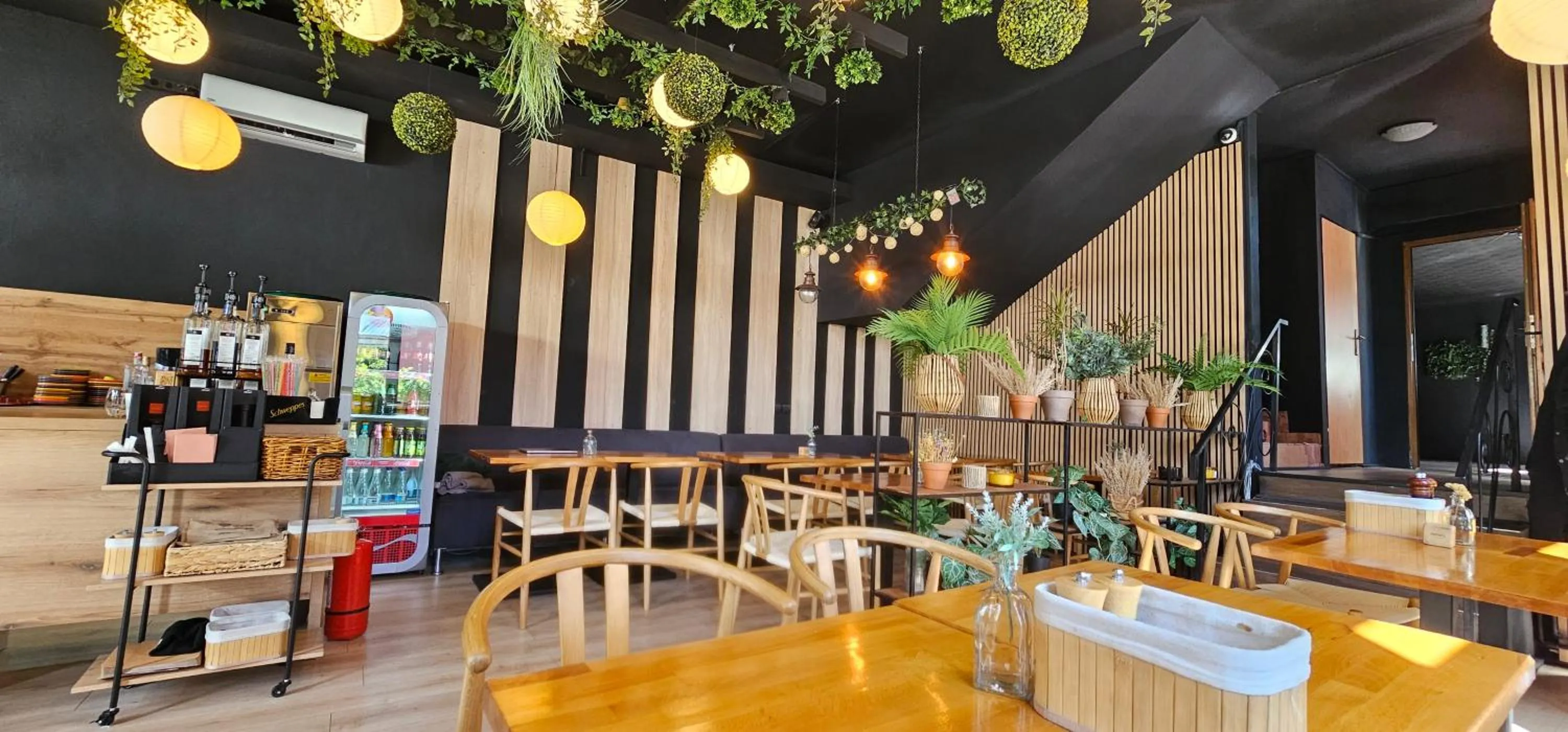 Restaurant/places to eat in Hotel Olimp