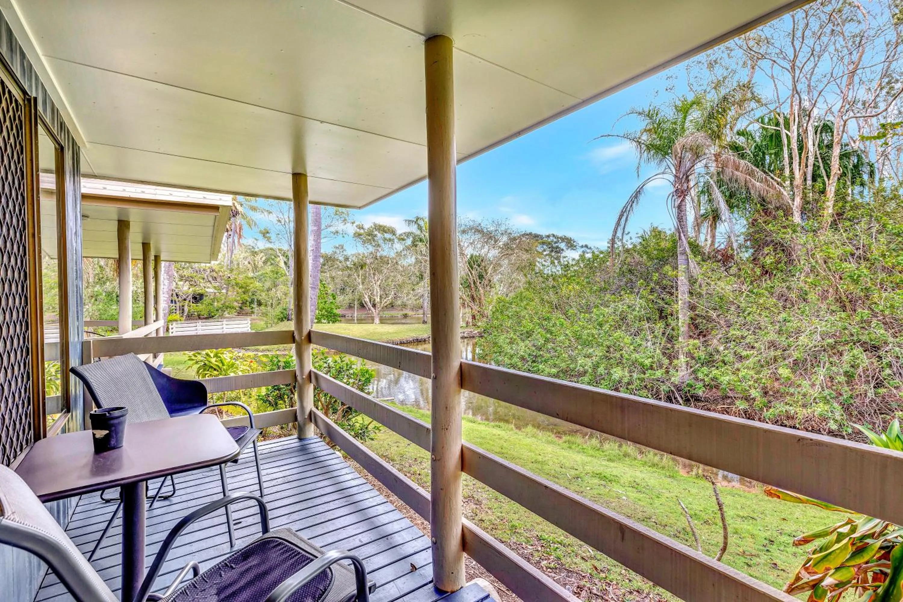 Natural landscape in Sanctuary Lakes Fauna Retreat