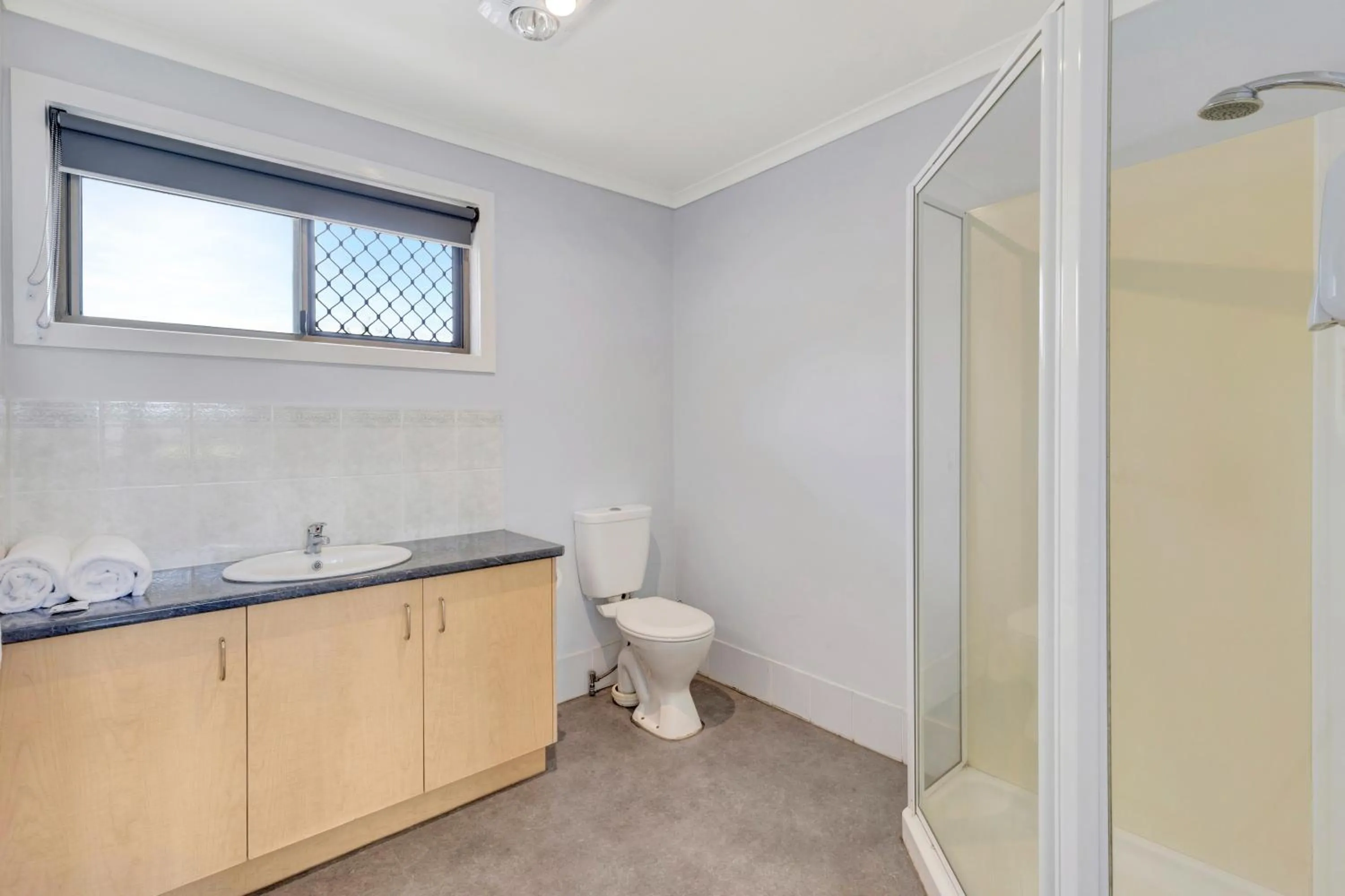 Bathroom in Sanctuary Lakes Fauna Retreat