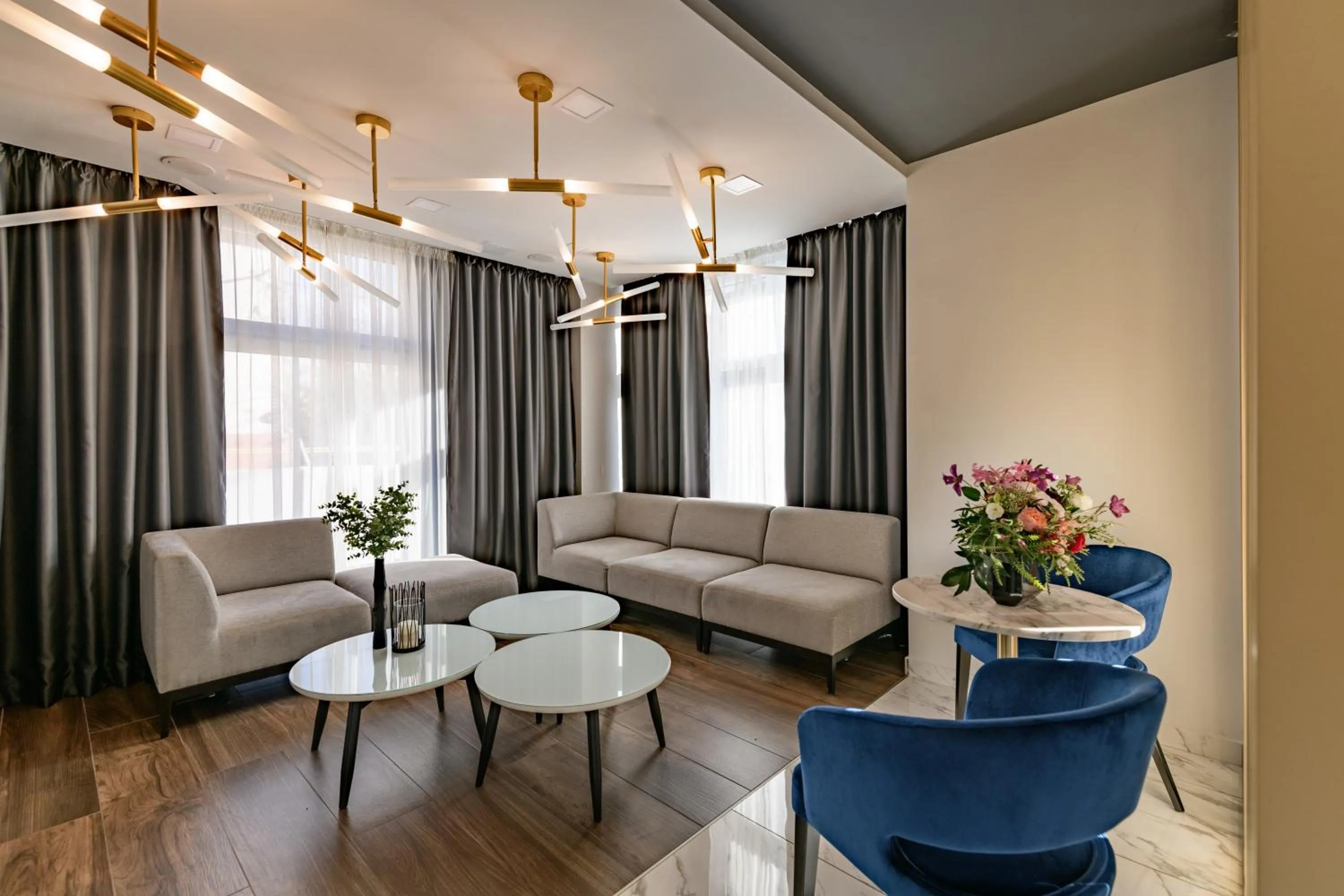 Seating area in Hotel Silva