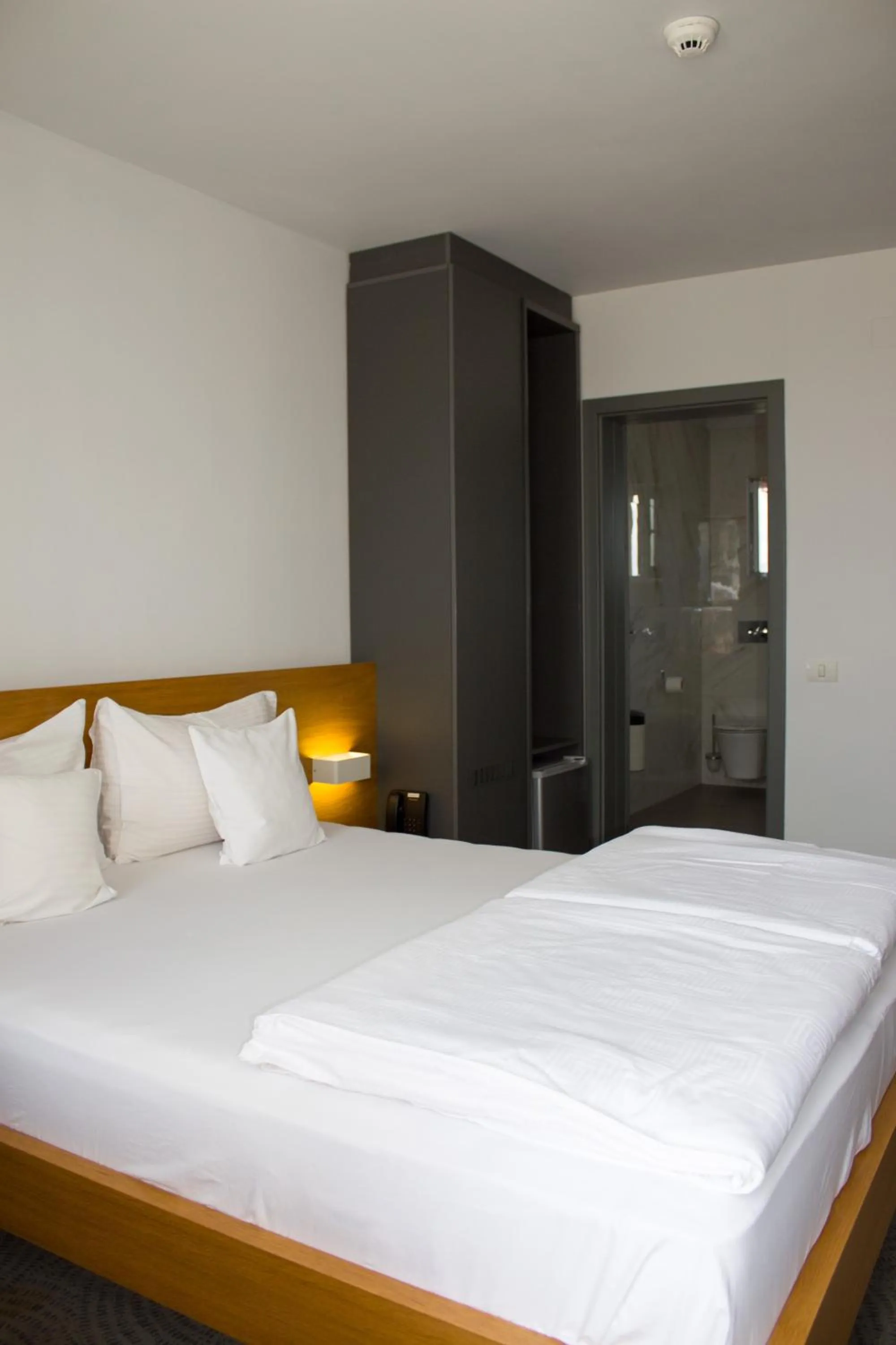 Bedroom, Bed in Hotel Silva