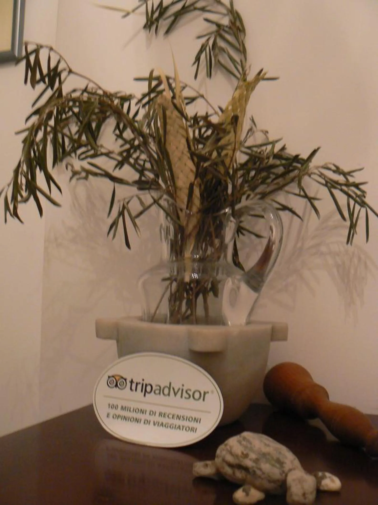 Decorative detail in B&B Lercari