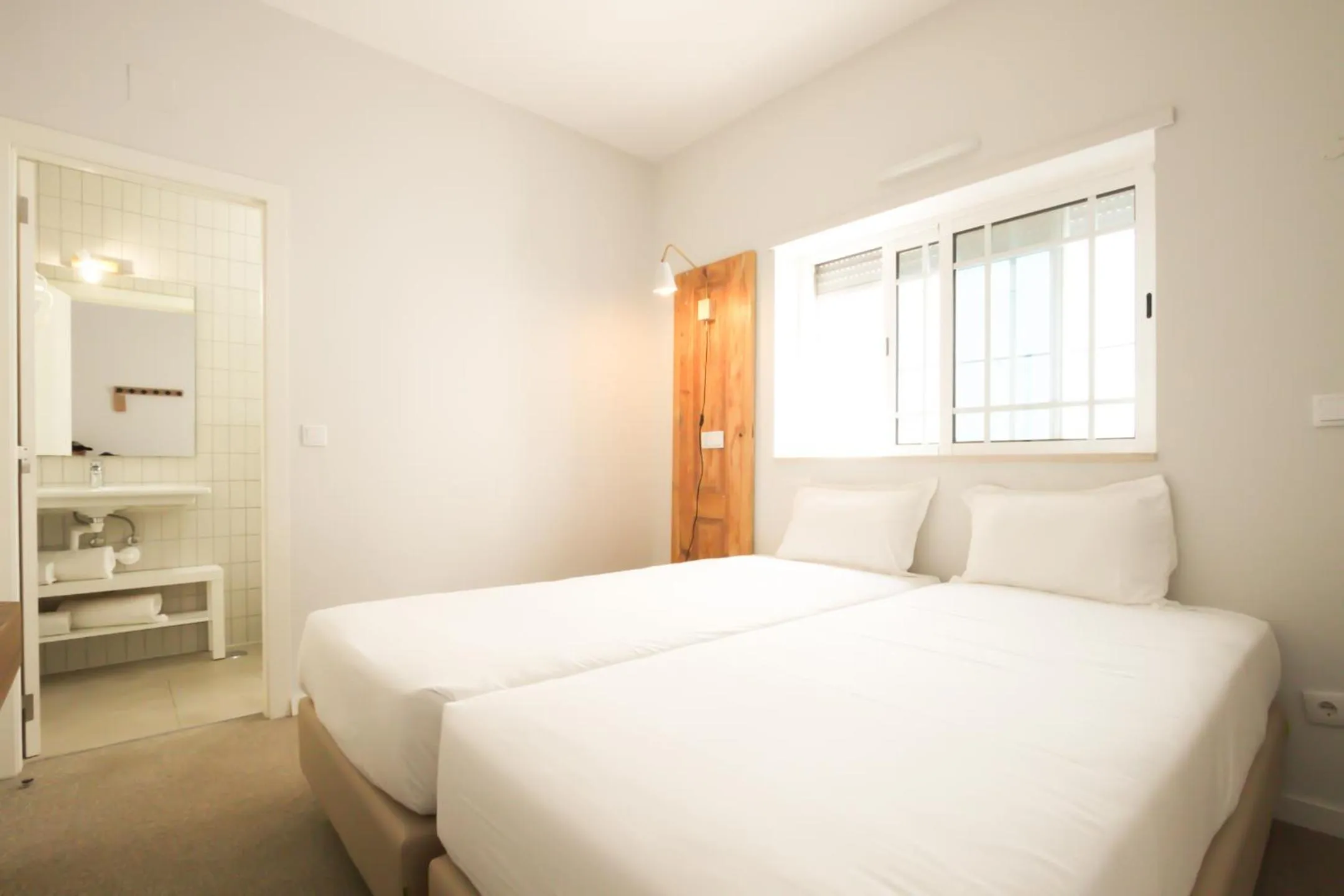 Bedroom, Bed in PTM DownTown Hostel&Suites