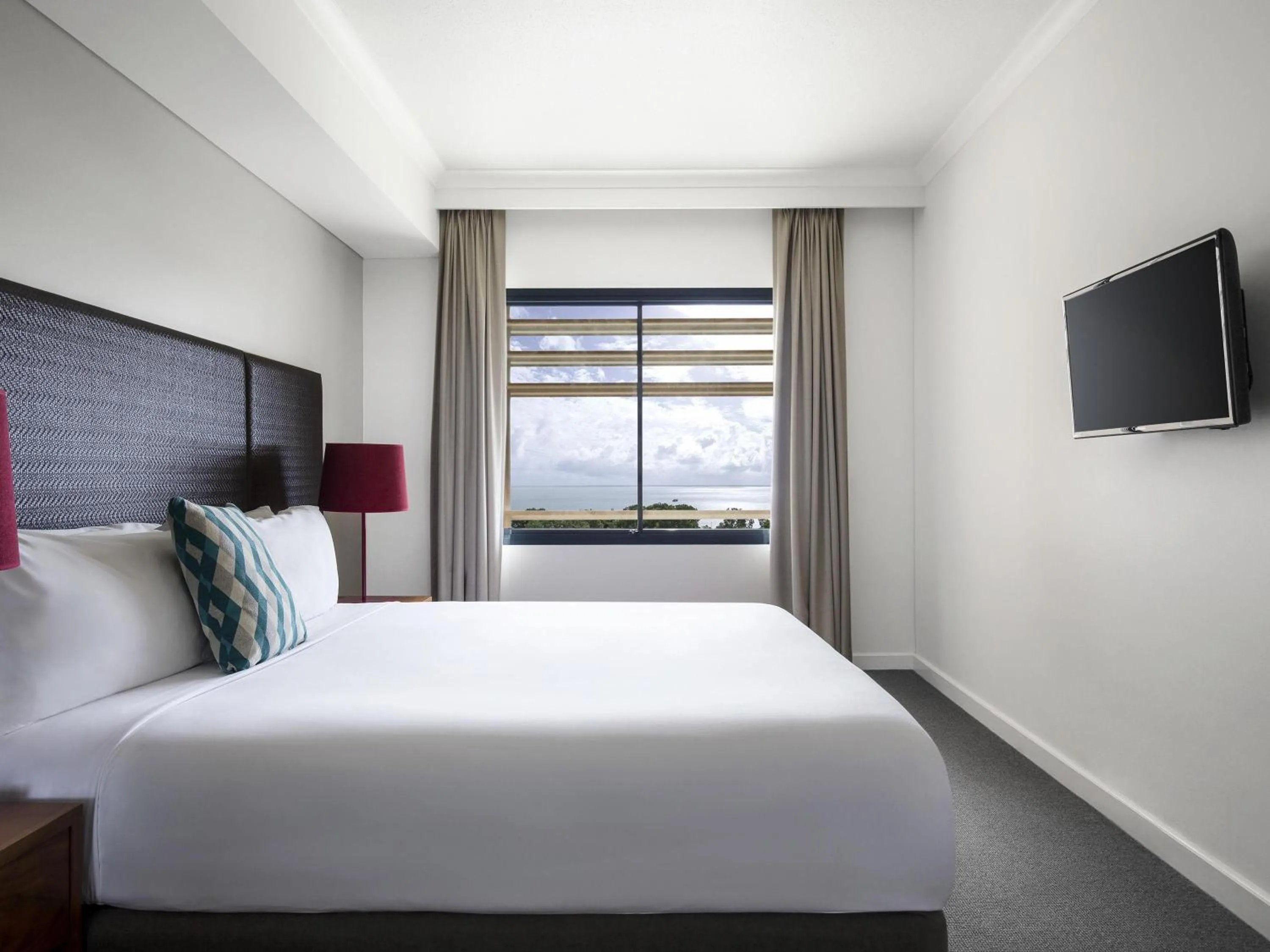 Bedroom, Bed in Mantra on The Esplanade