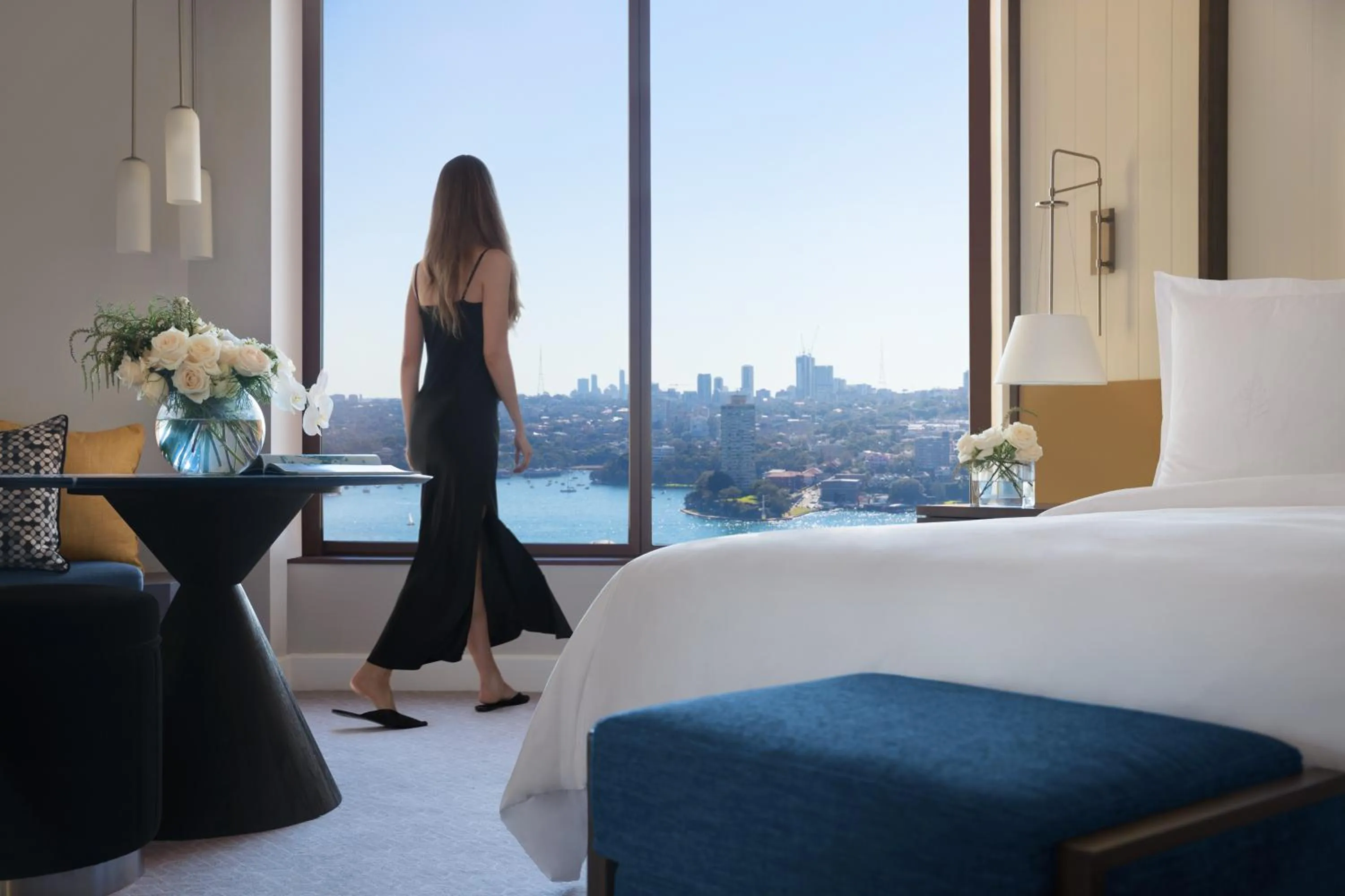 People, Bed in Four Seasons Hotel Sydney