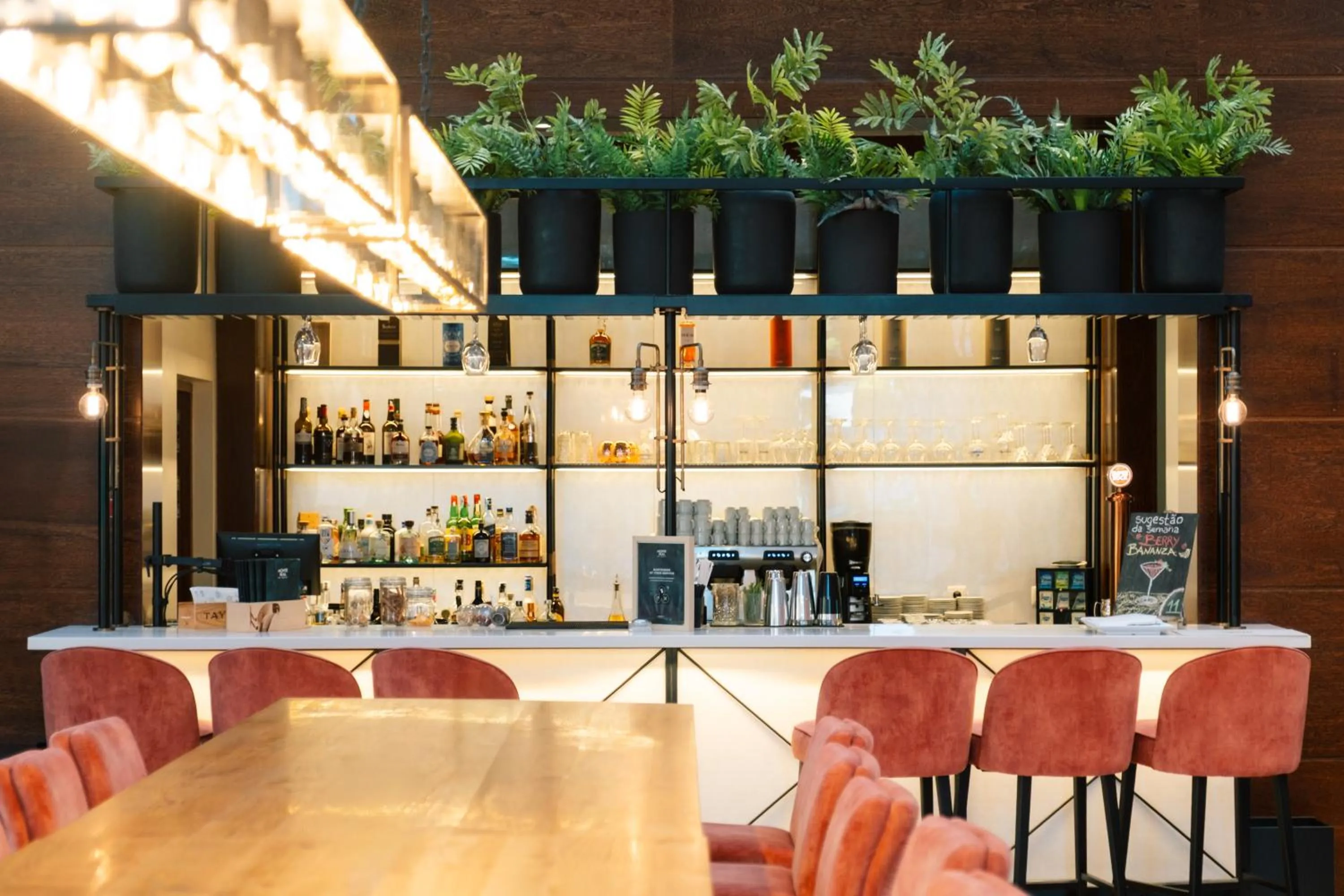 Lounge or bar in Monte Real - Hotel, Termas & Spa