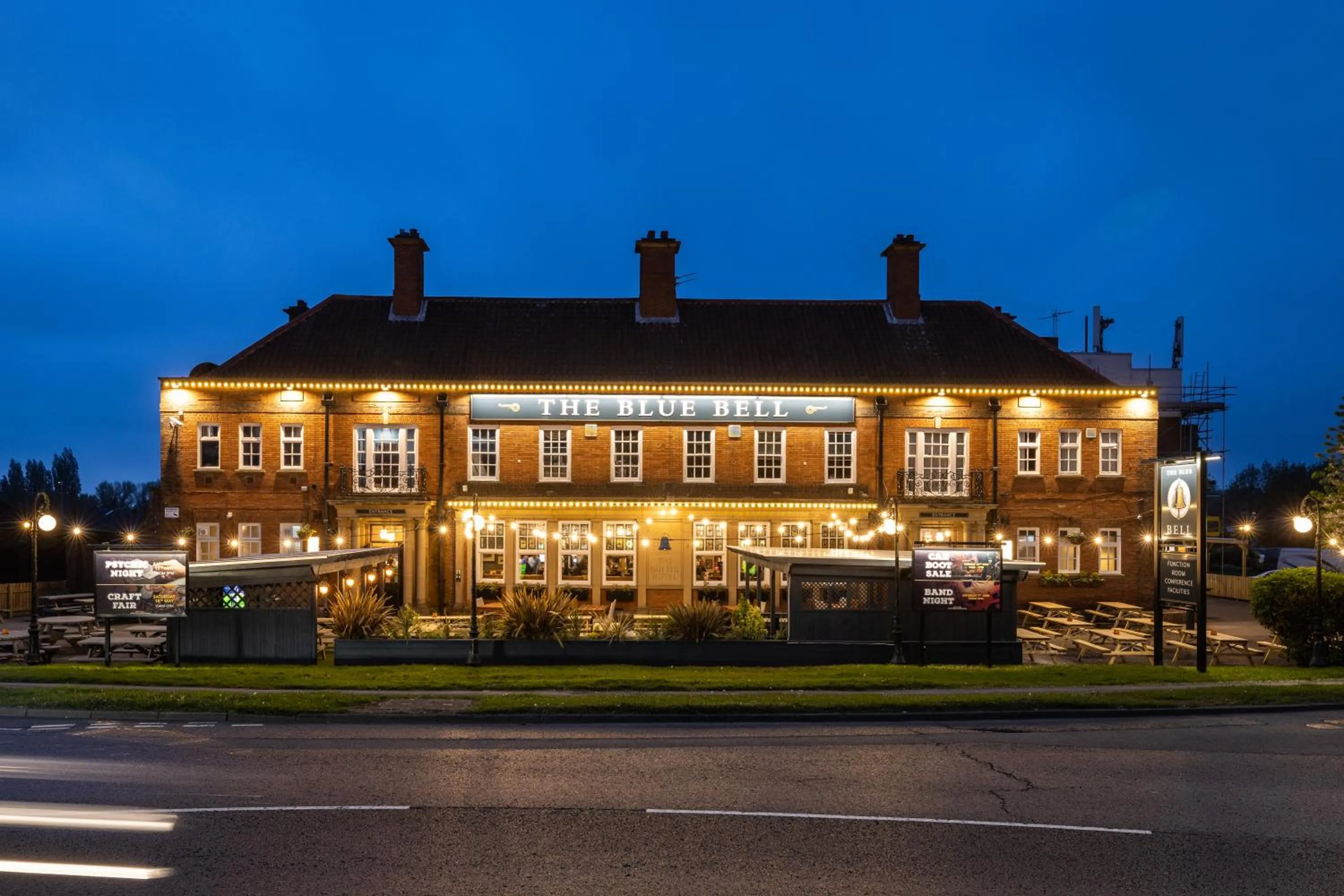 Property building in Blue Bell Lodge Hotel