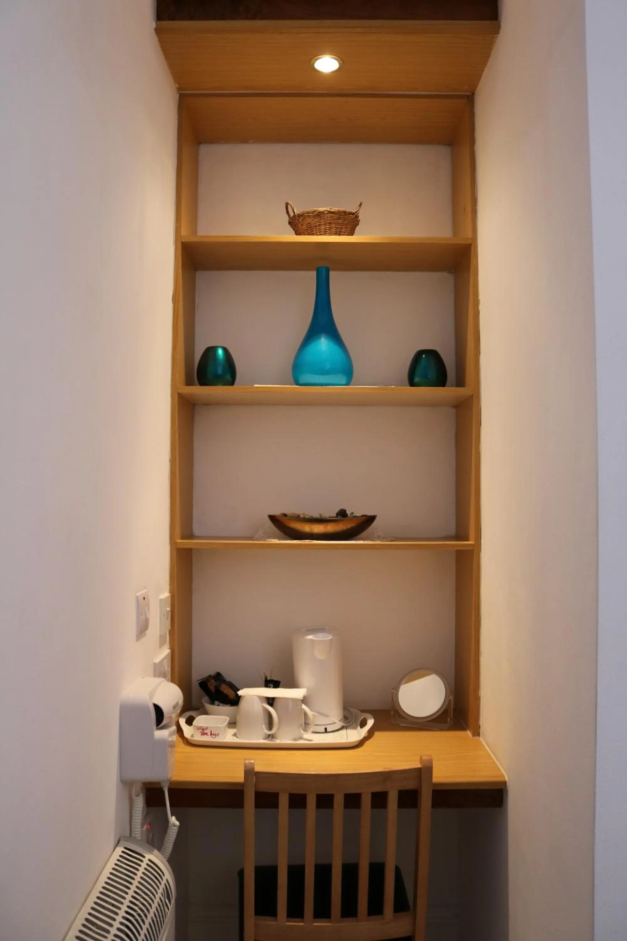 Coffee/tea facilities in Anand Lodge