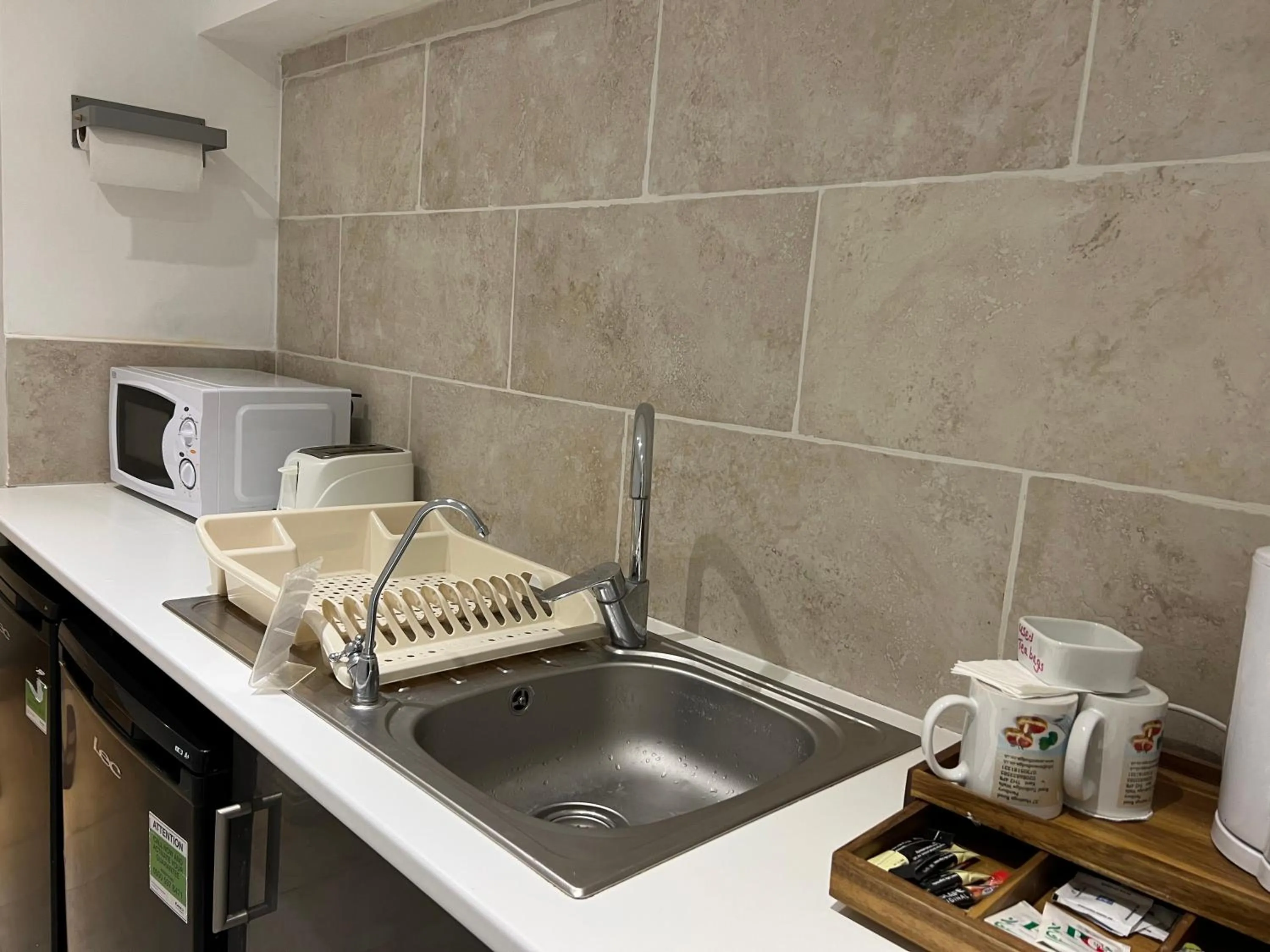 Kitchen or kitchenette in Anand Lodge