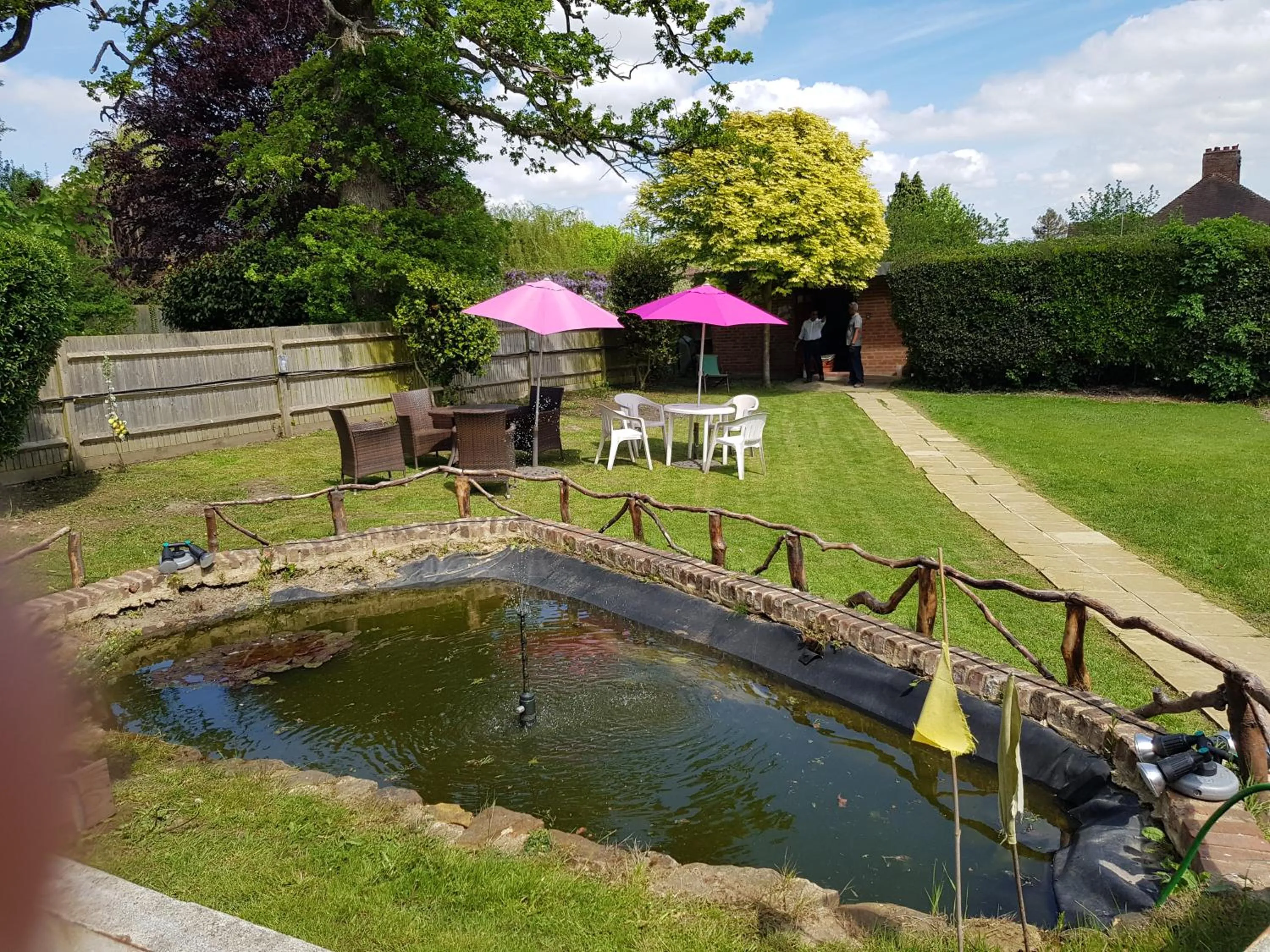 Property building in Anand Lodge
