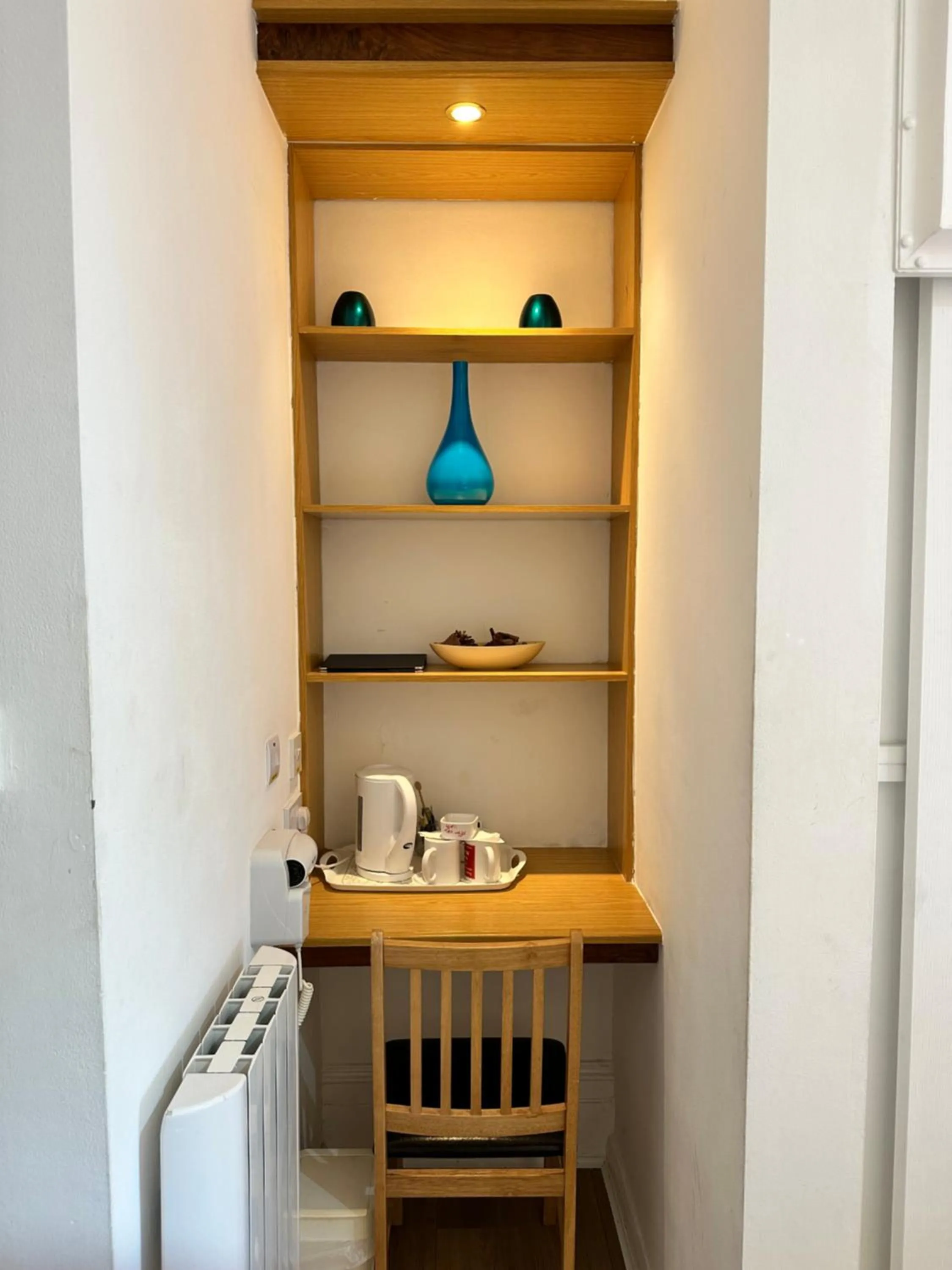 Coffee/tea facilities in Anand Lodge