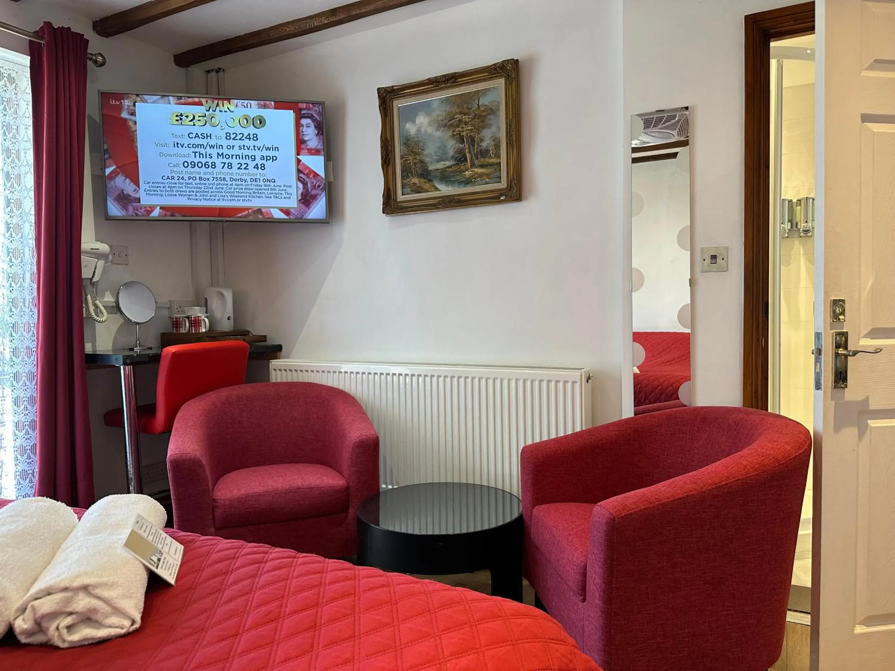 TV and multimedia in Anand Lodge