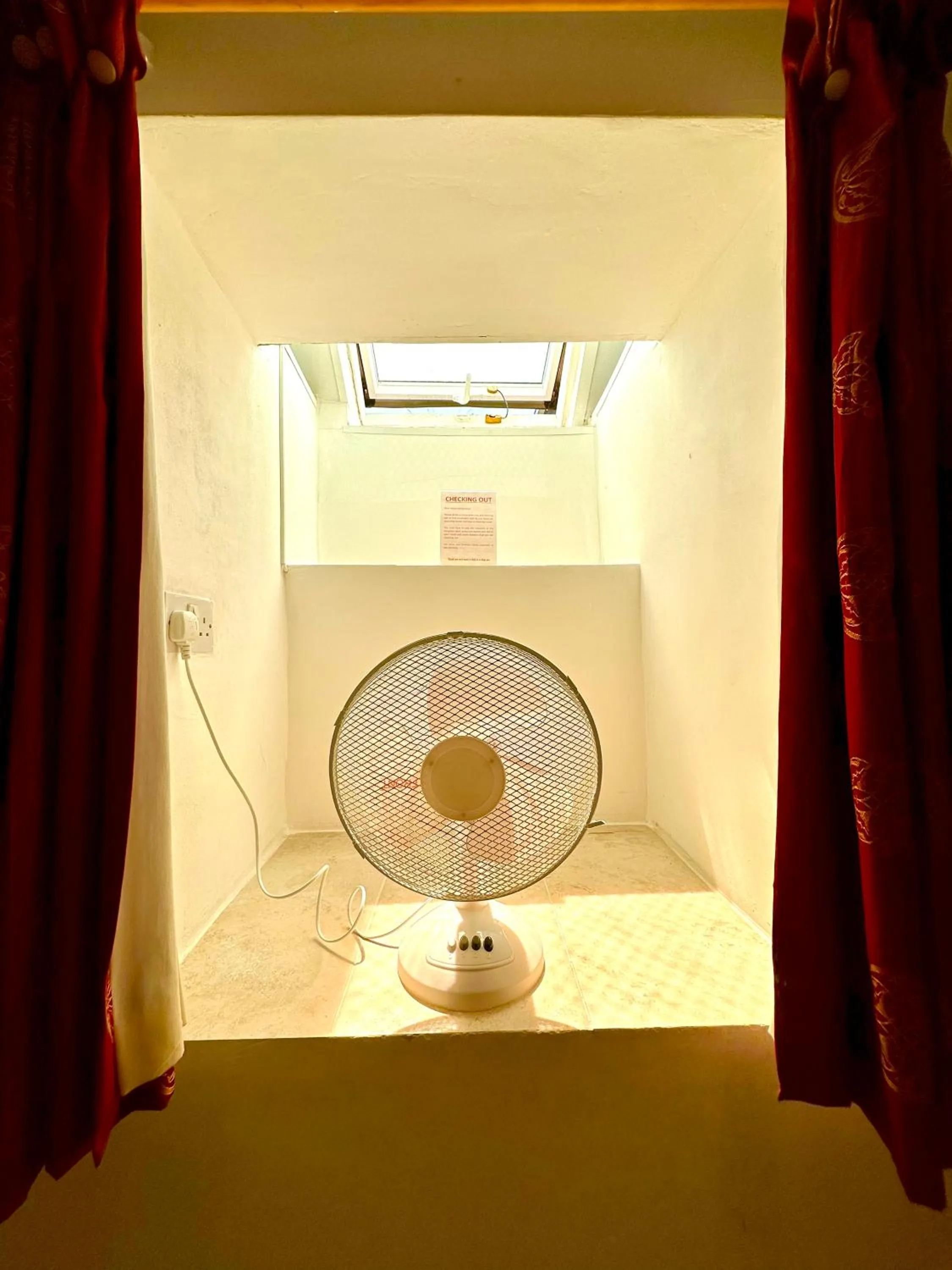 Bedroom in Anand Lodge