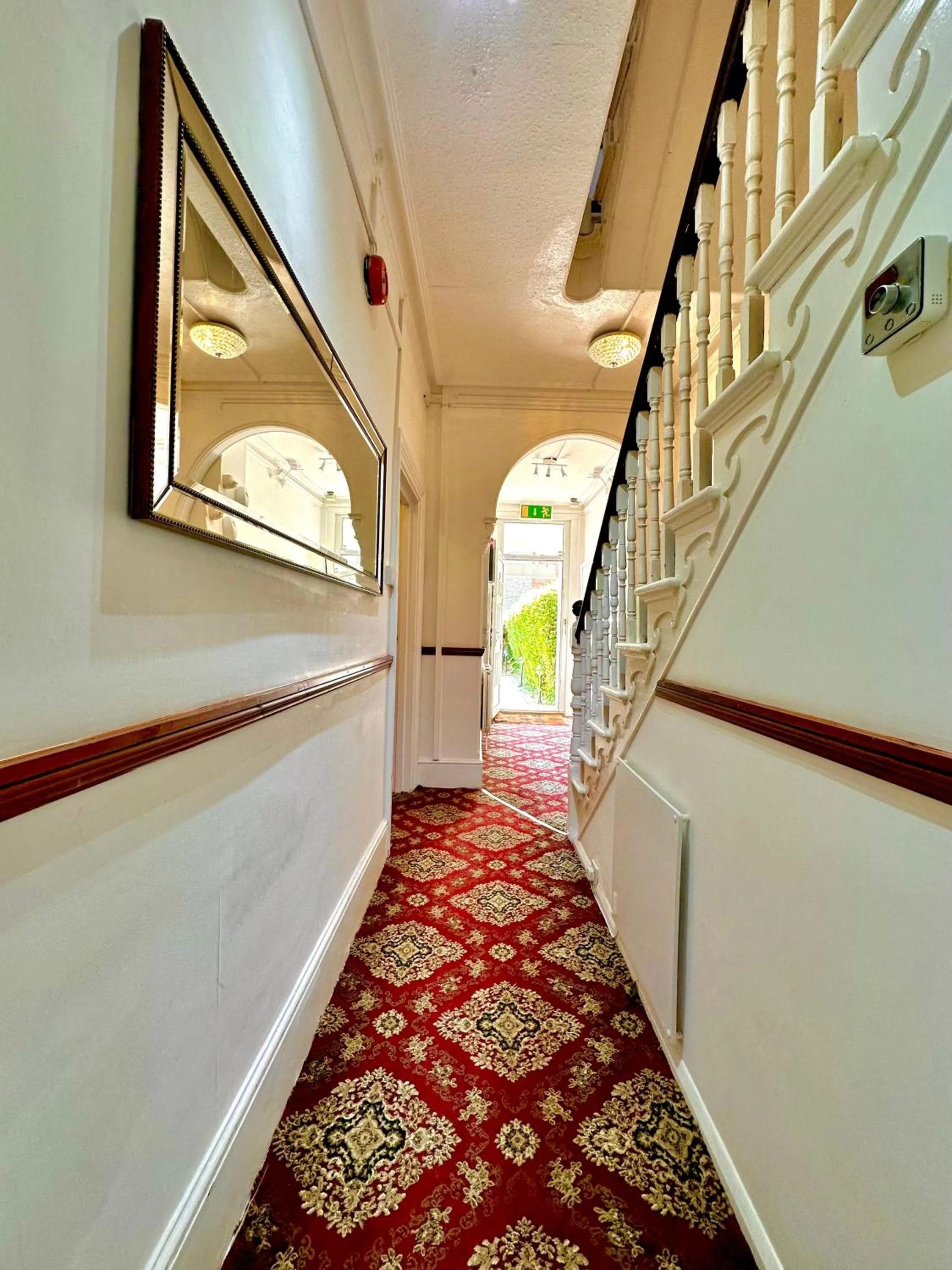 Property building in Anand Lodge