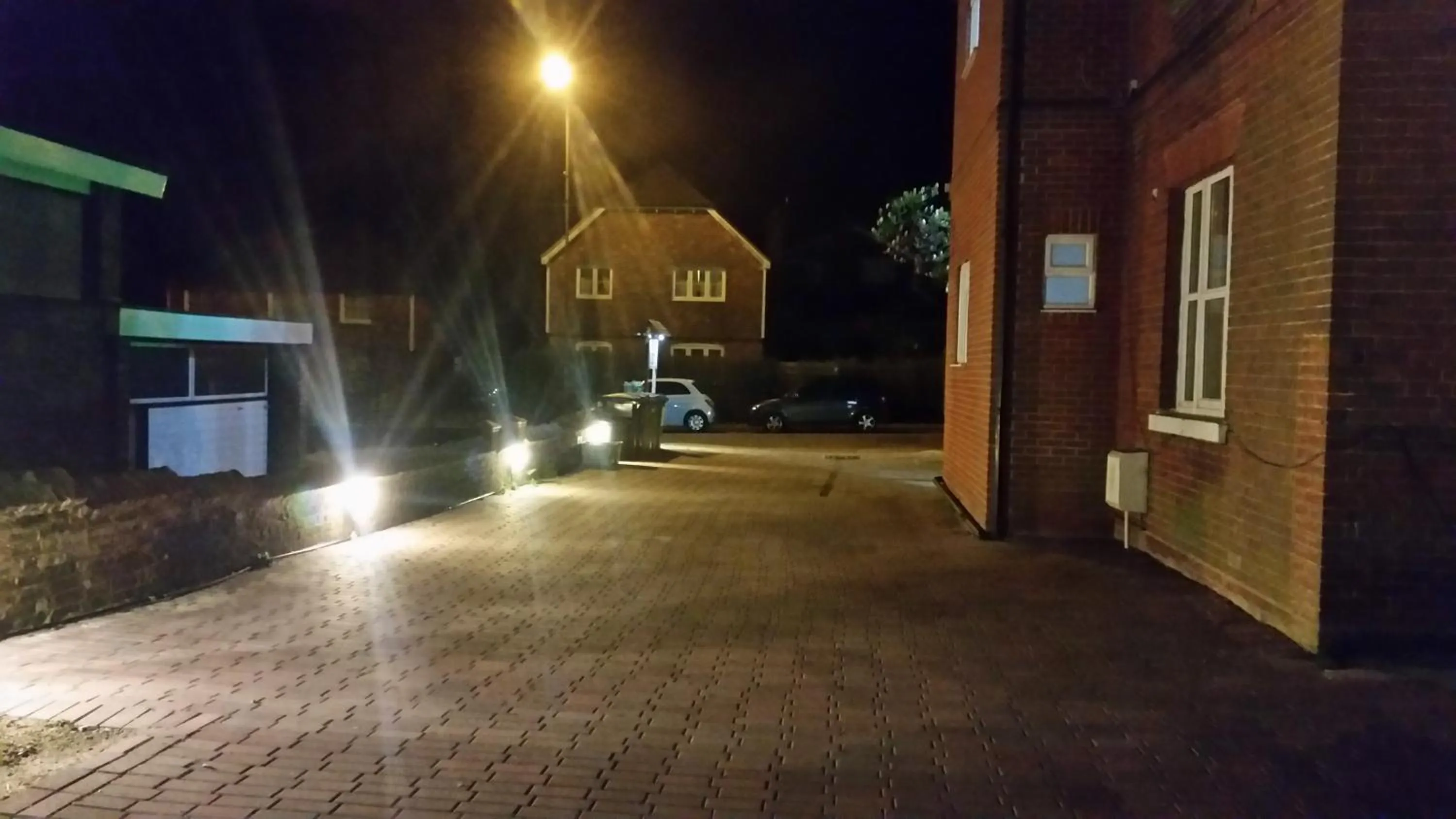 Property building in Anand Lodge