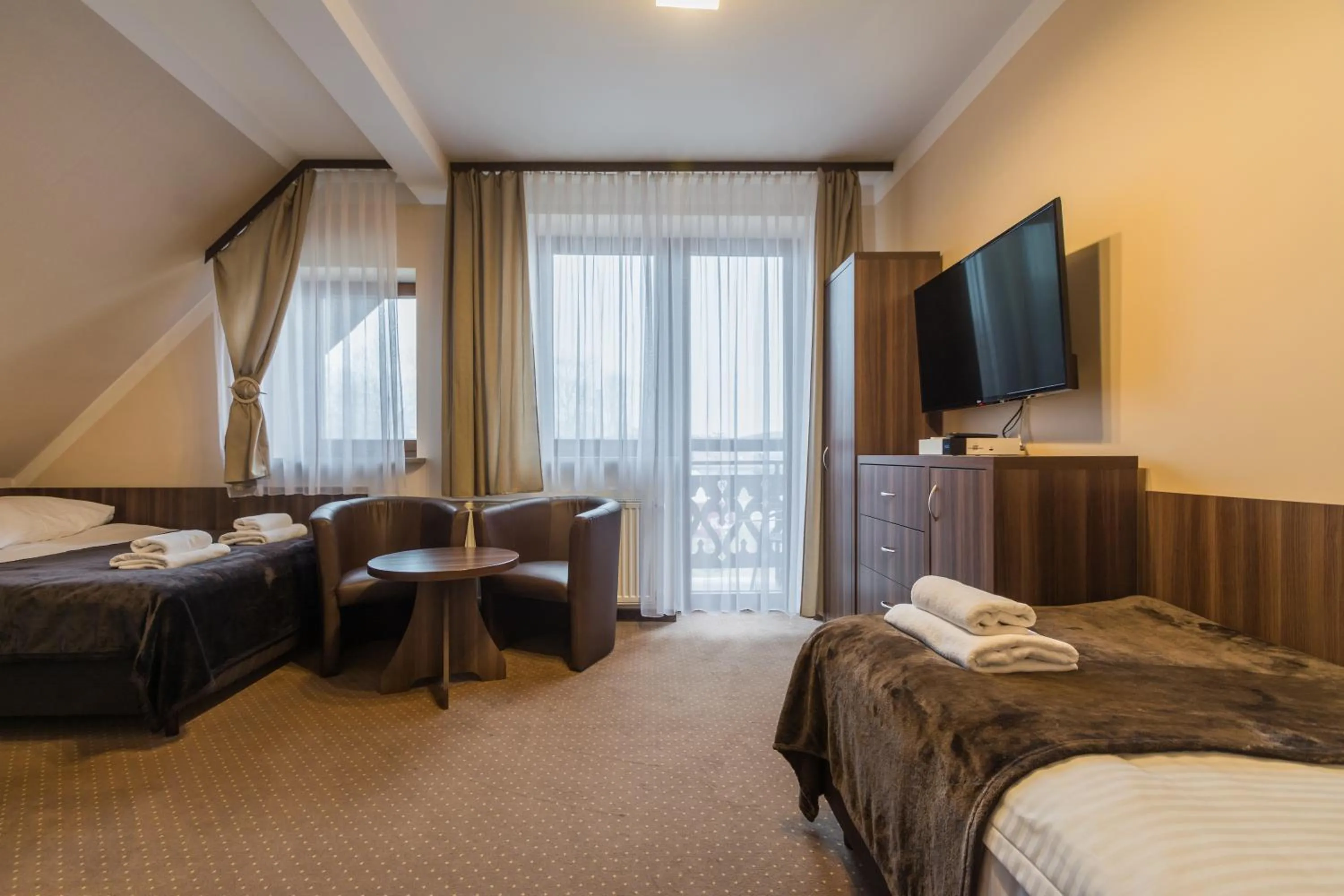 Communal lounge/ TV room, Bed in Goprówka