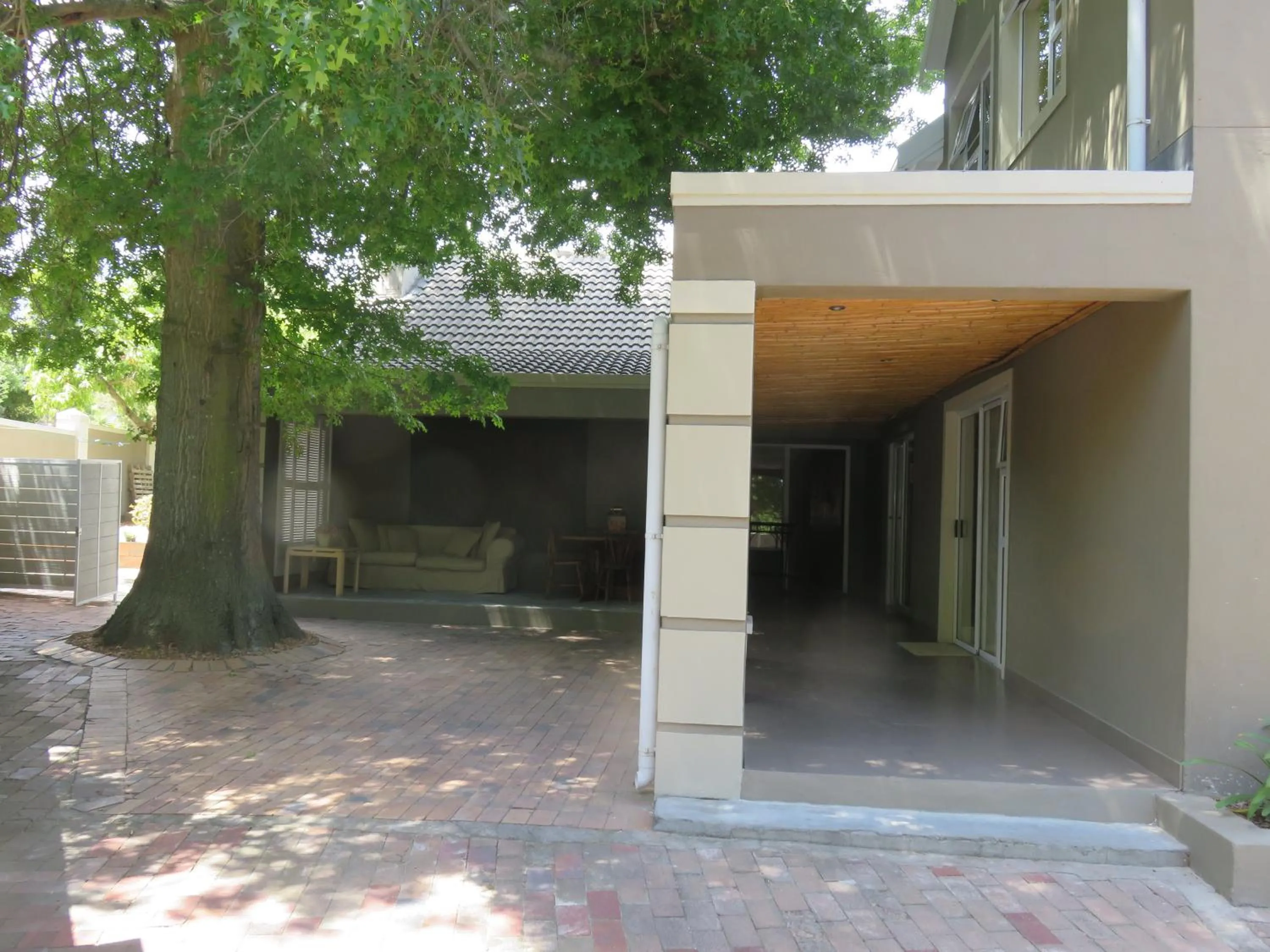 Balcony/Terrace in Milas Place