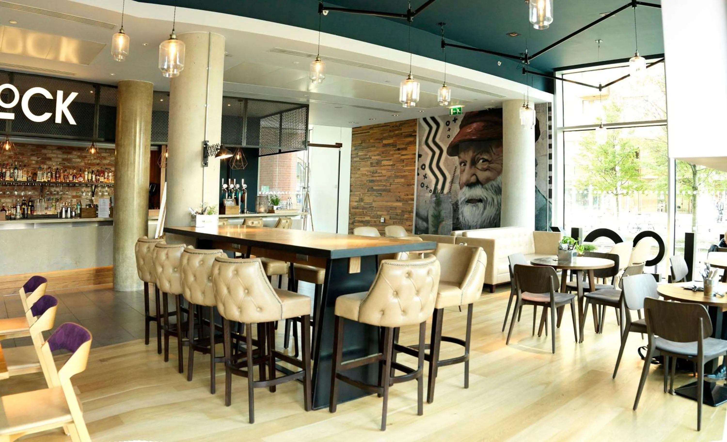 Restaurant/places to eat in DoubleTree by Hilton Leeds