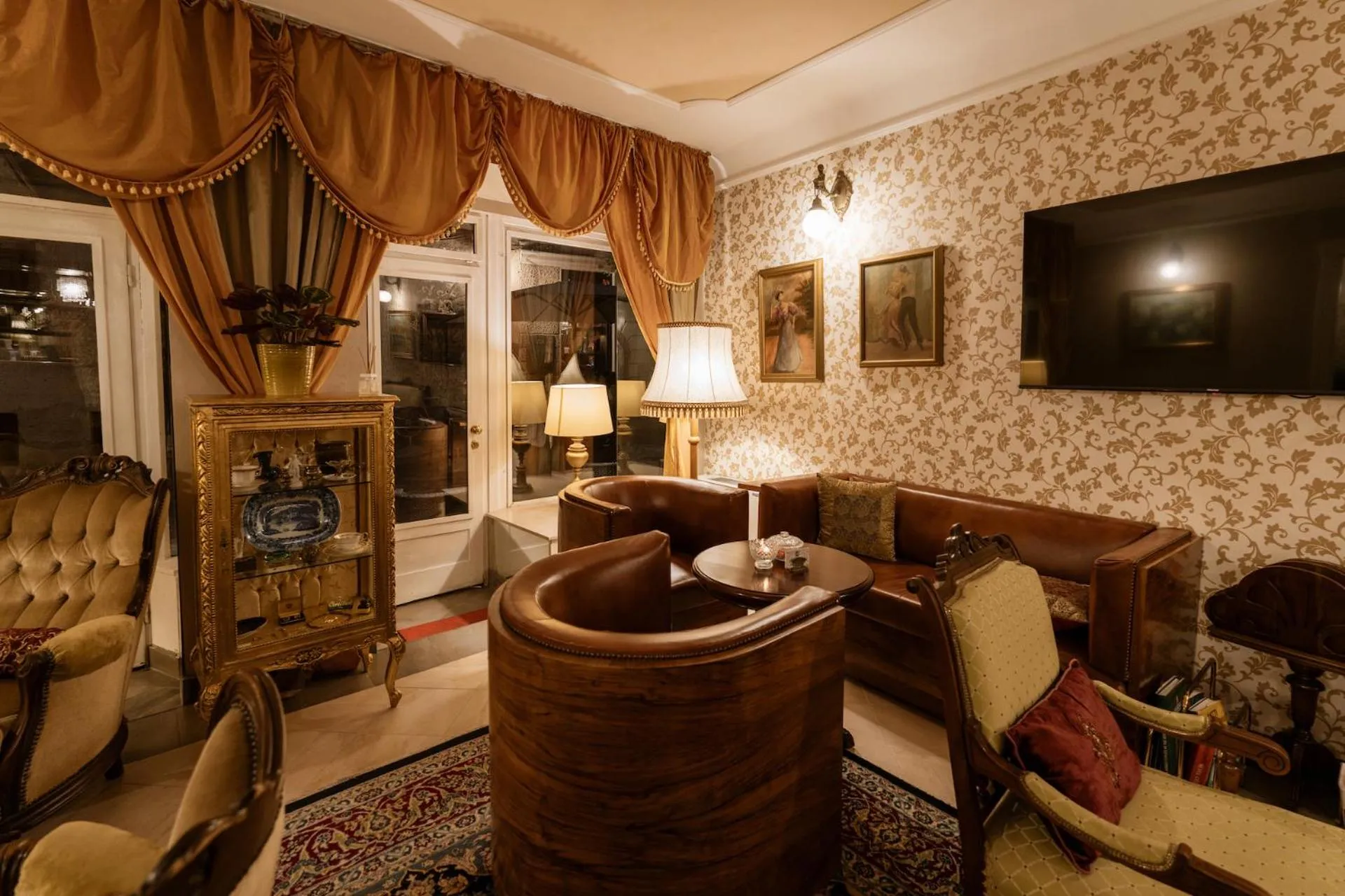 Lobby or reception in Allegro Hotel