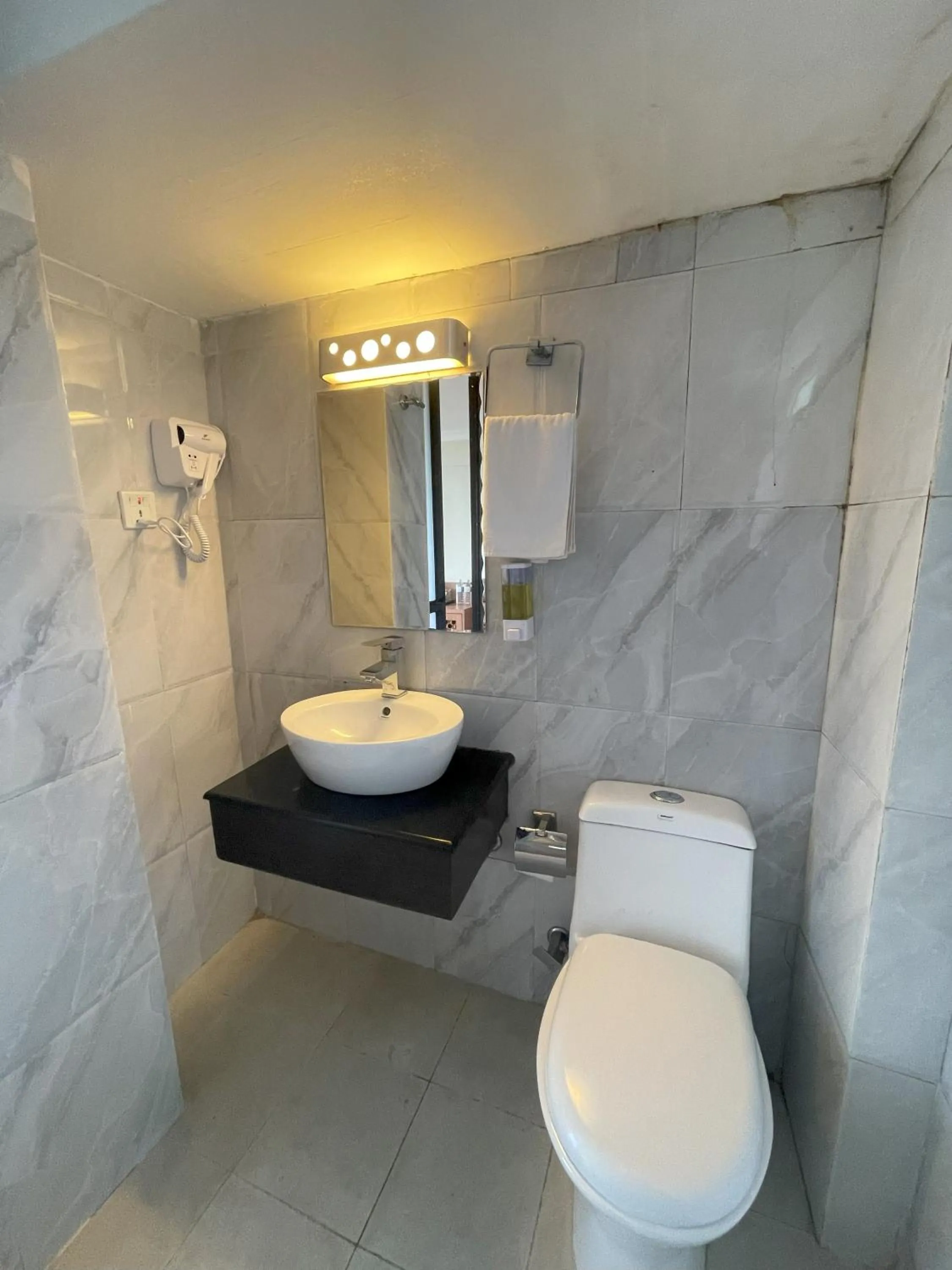 Toilet in Hotel Himalayan Villa - Nagarkot