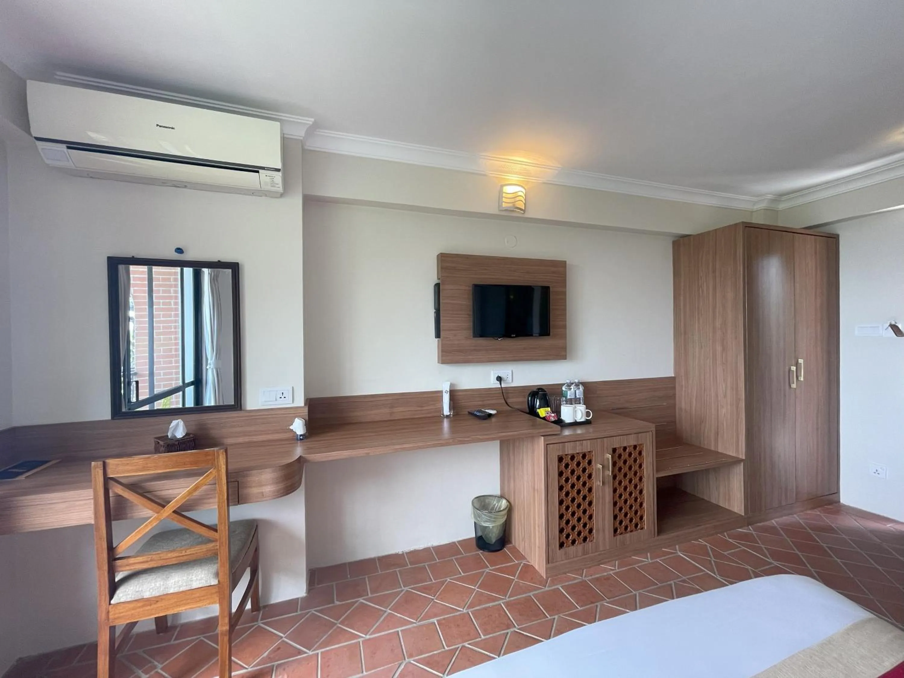 TV and multimedia in Hotel Himalayan Villa - Nagarkot