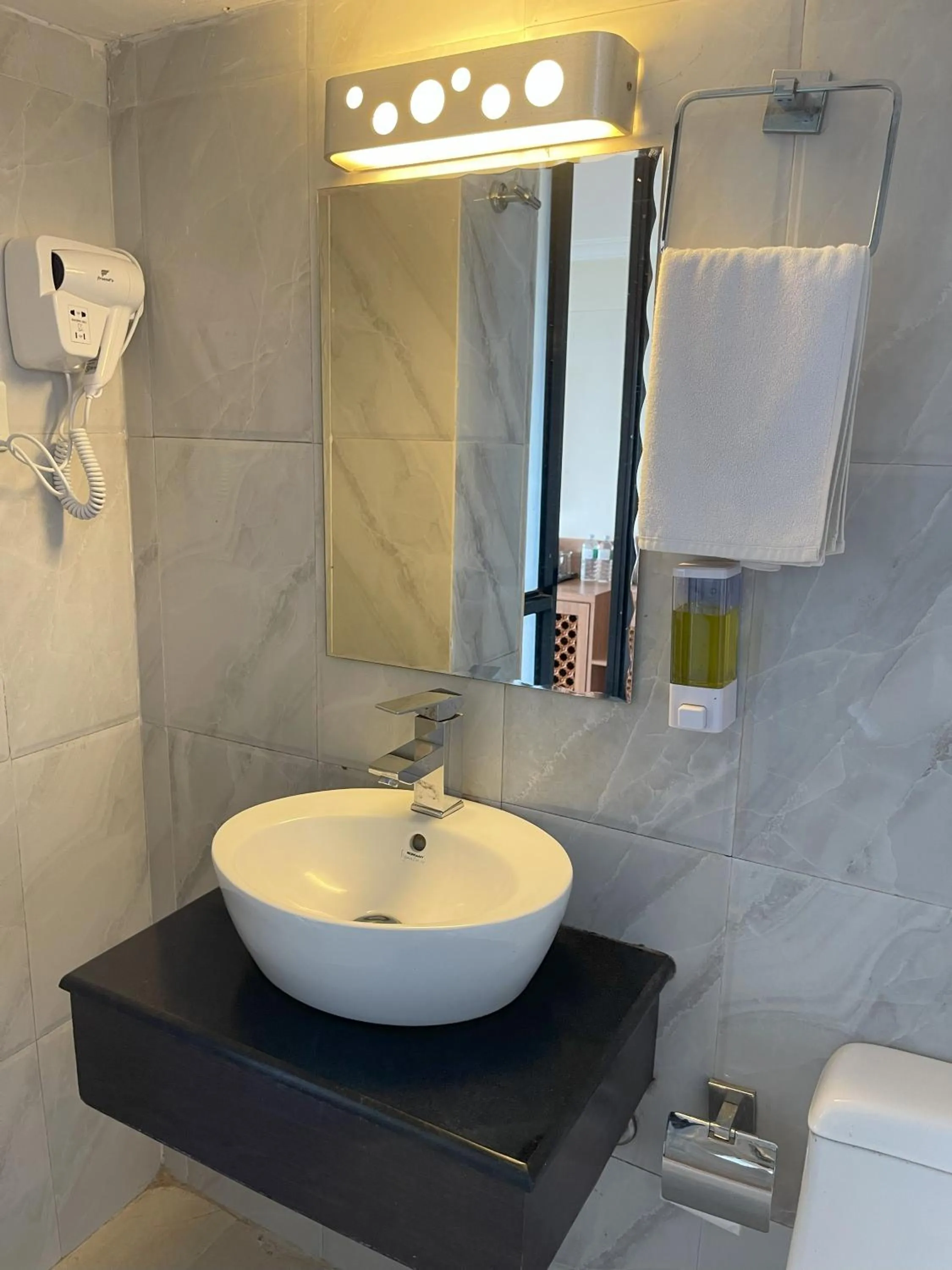 Toilet in Hotel Himalayan Villa - Nagarkot