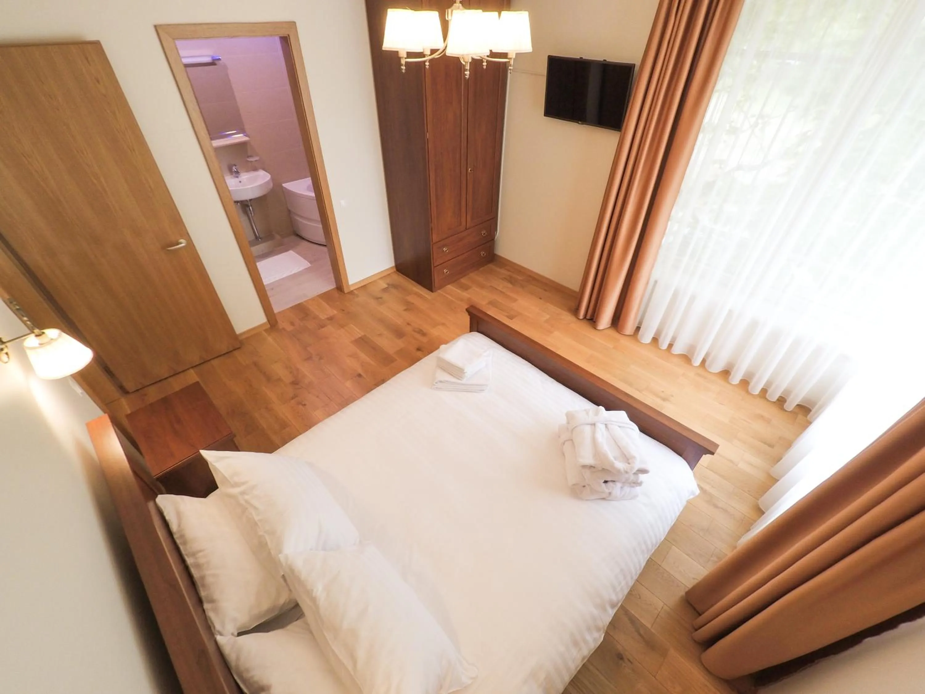 Shower in BaltHouse Apartments