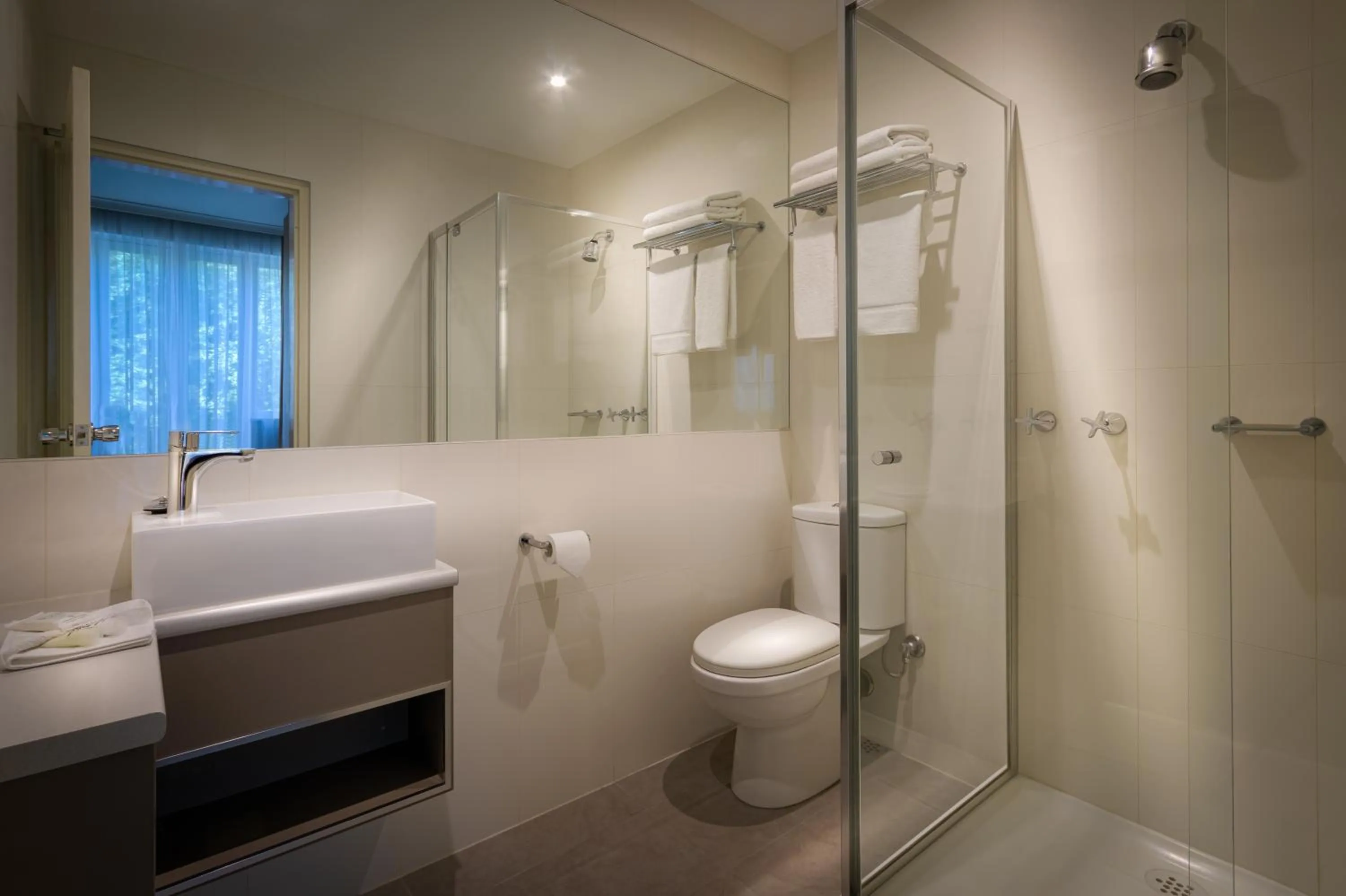 Bathroom in BEST WESTERN PLUS Travel Inn