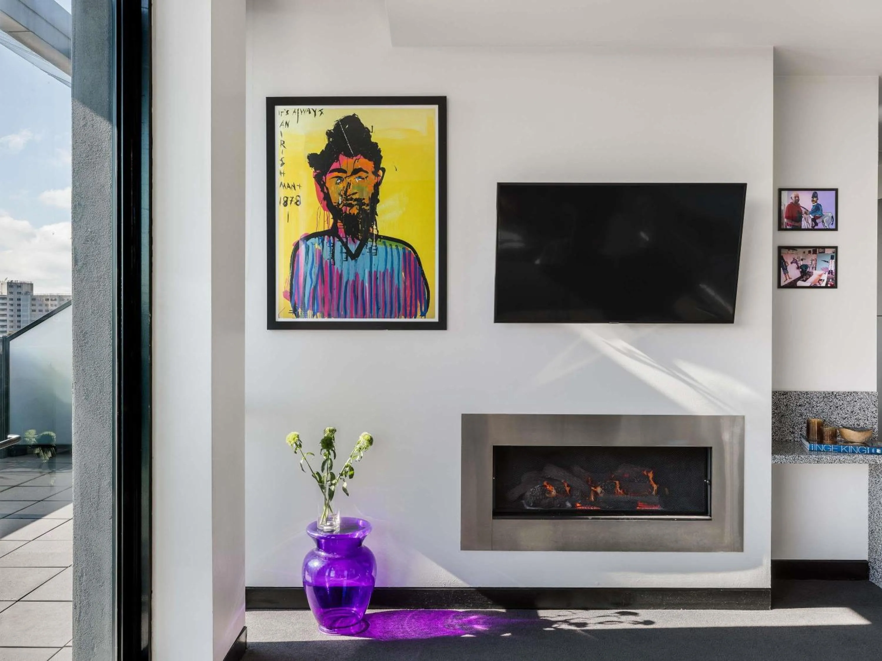 Bedroom in The Cullen Melbourne - Art Series