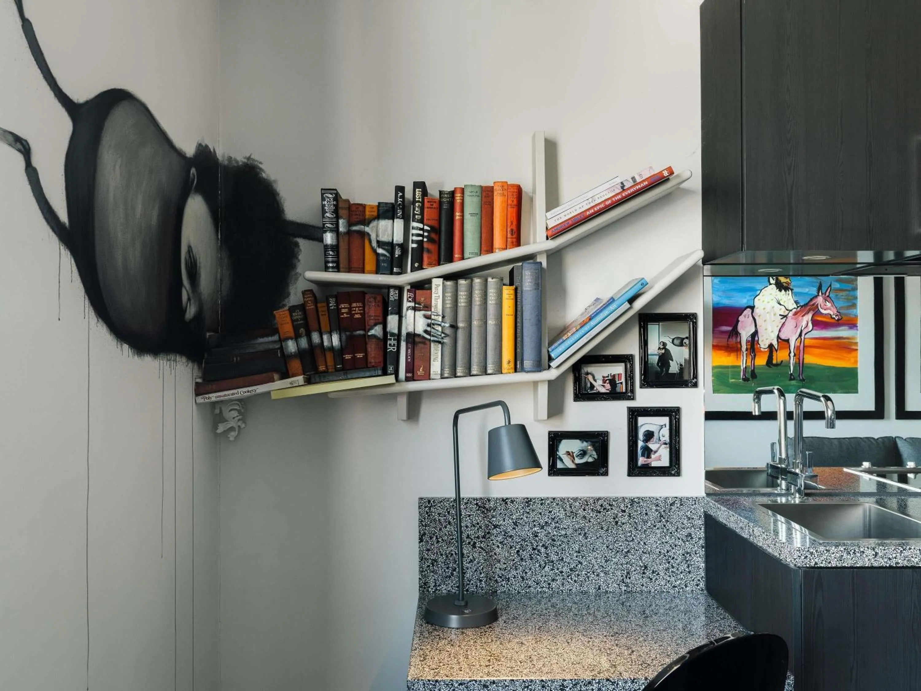 Bedroom in The Cullen Melbourne - Art Series