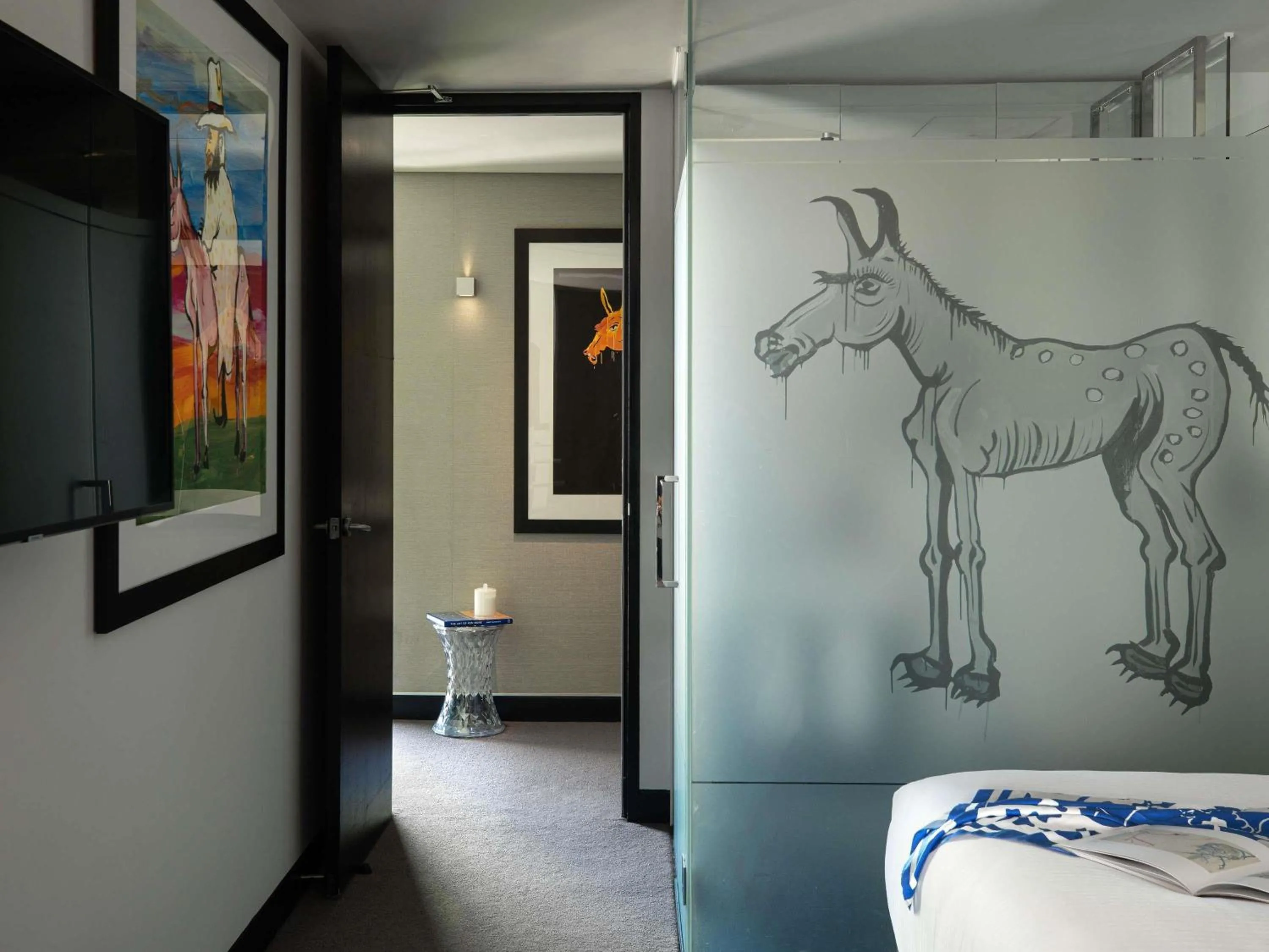 Bedroom, Bed in The Cullen Melbourne - Art Series