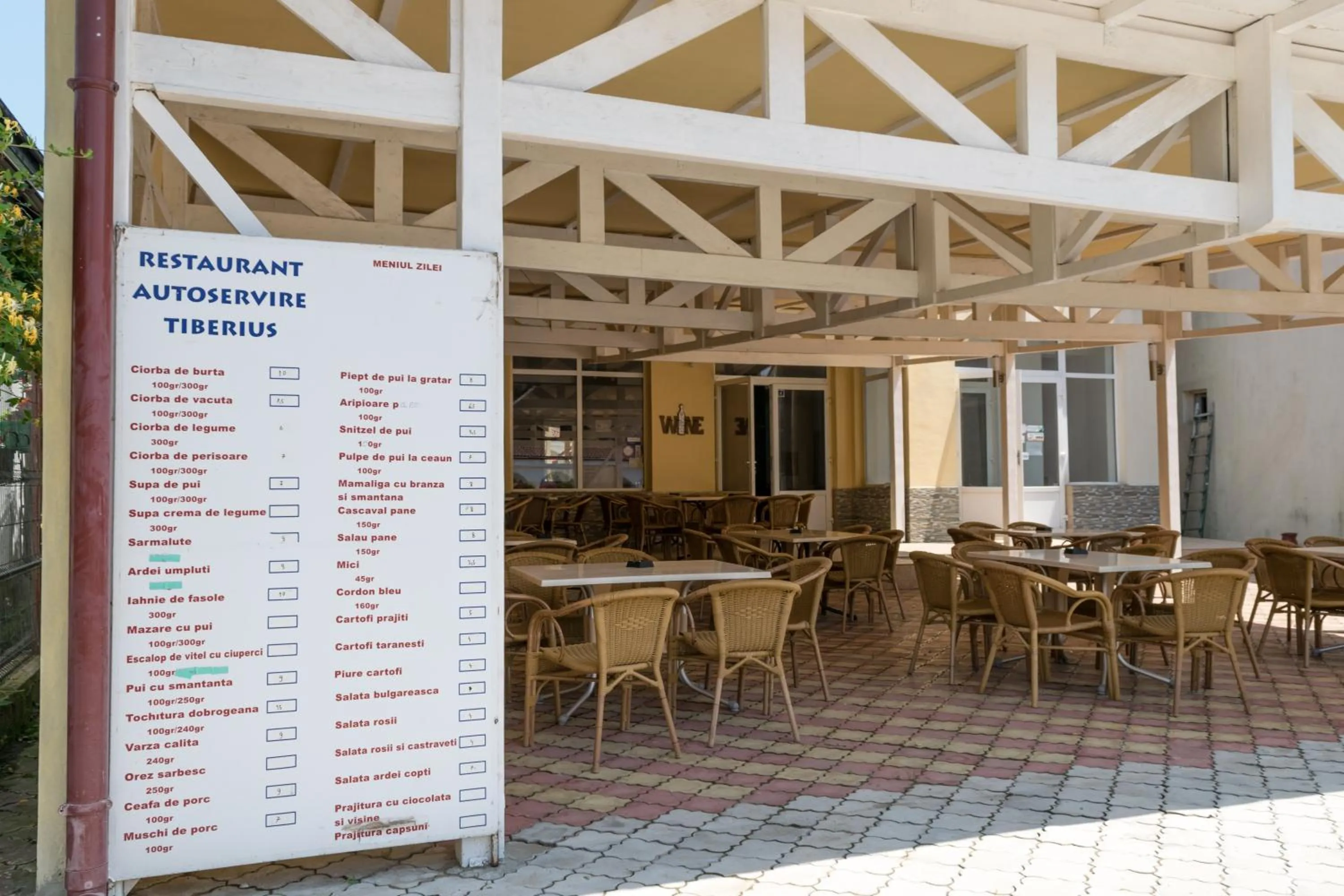 Meals in Tiberius Residence