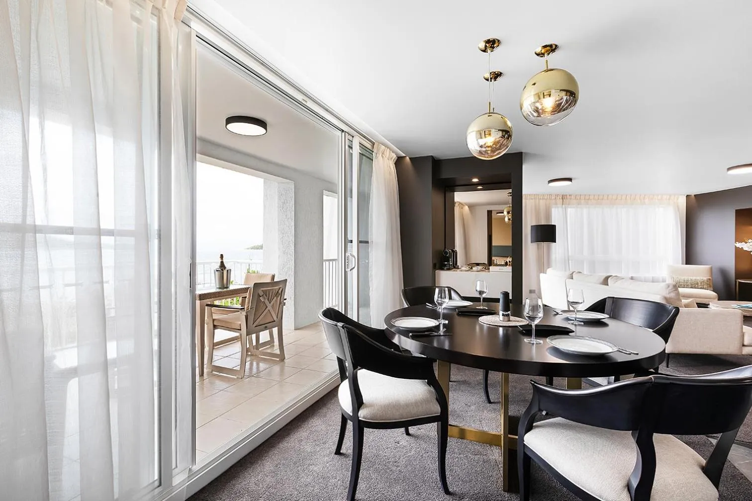 Dining area in Daydream Island Resort