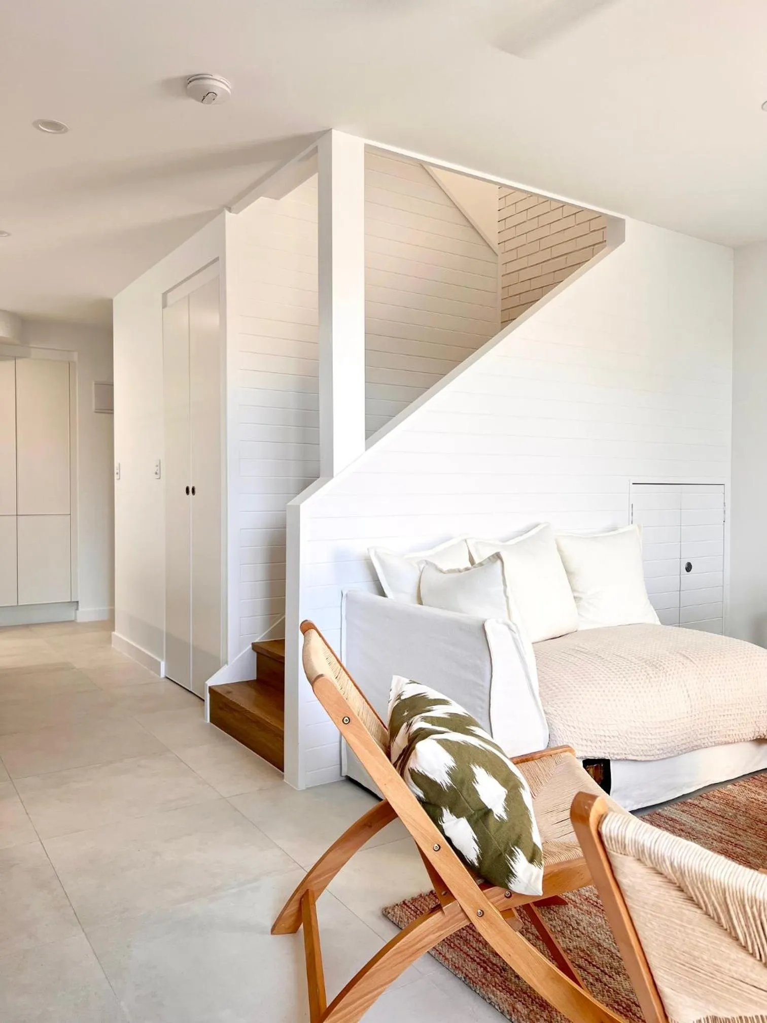 Bed in Glen Eden Beach Resort