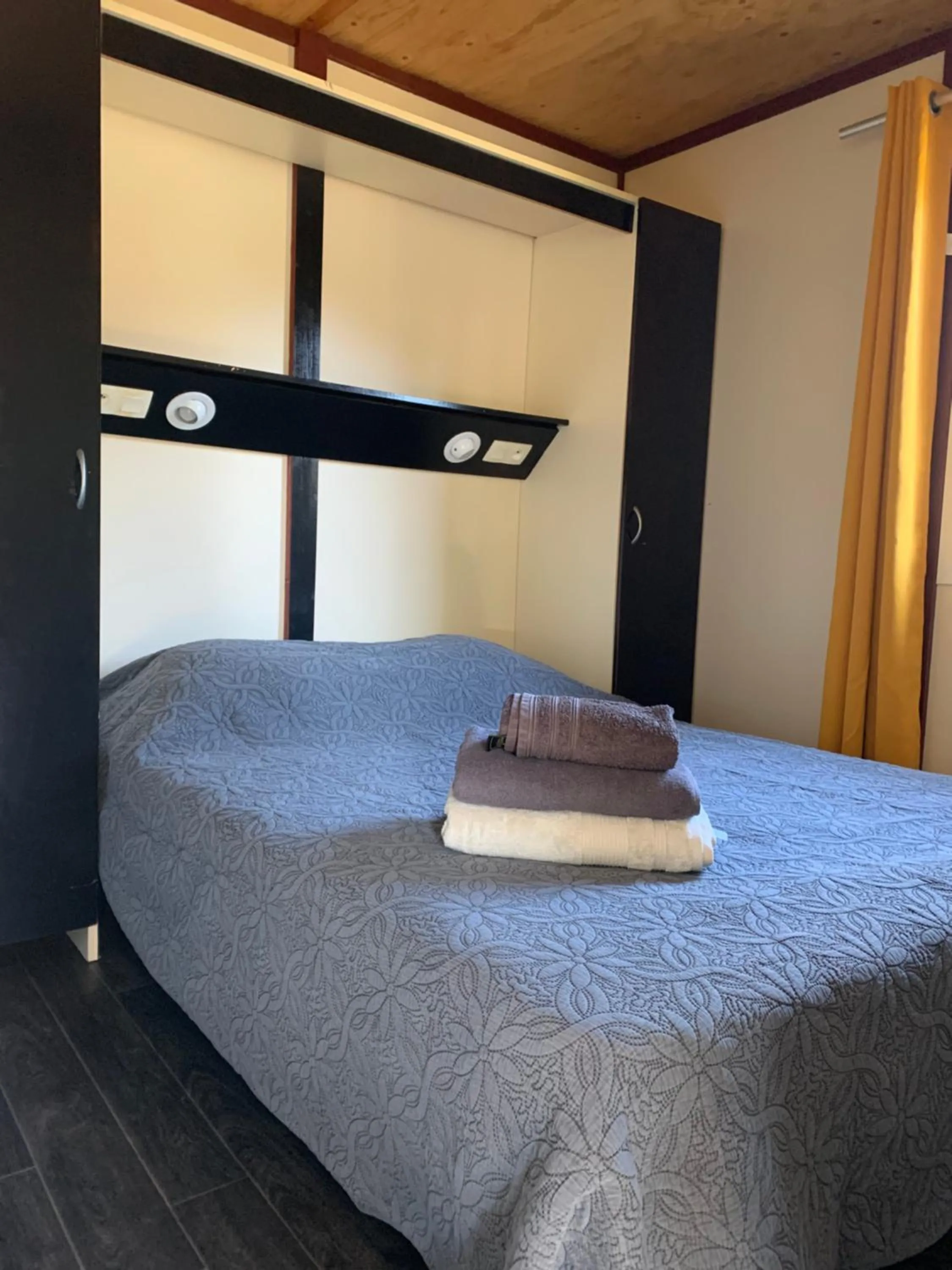 Bed in L'Aravone Lodge