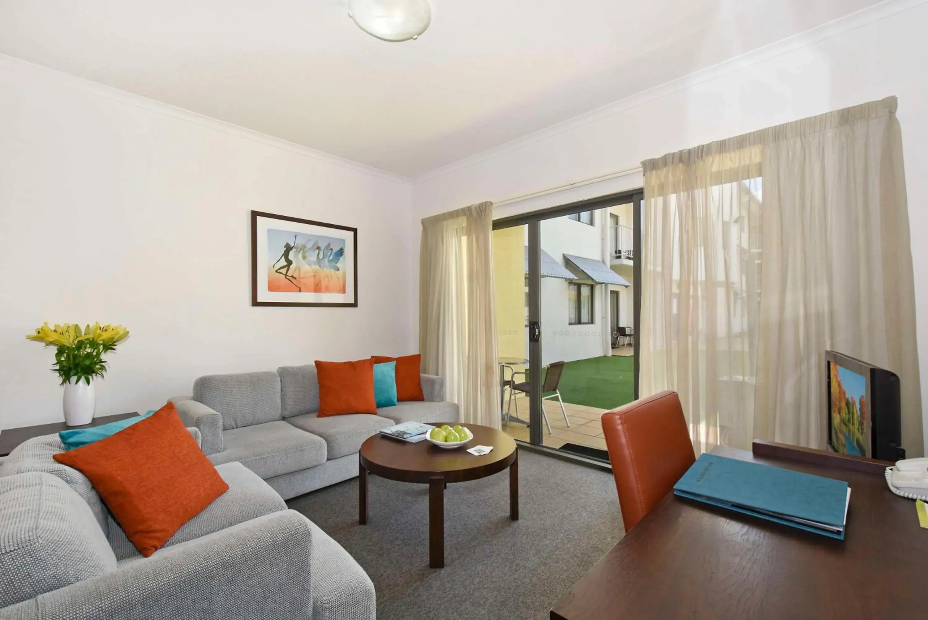 Executive Two-Bedroom Family Apartment in Metro Advance Apartments & Hotel Executive Two-Bedroom Family Apartment in Metro Advance Apartments & Hotel