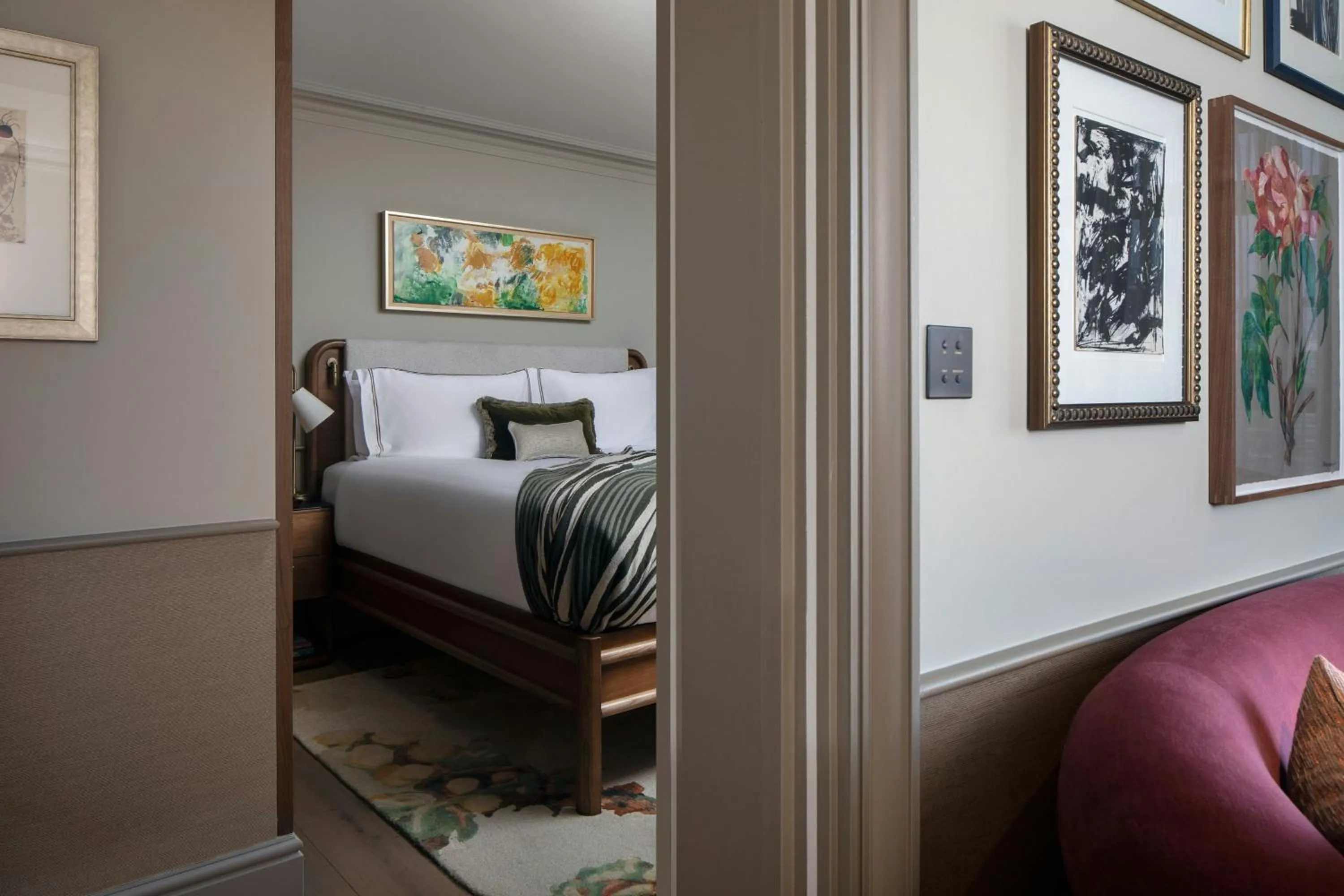 Living room, Bed in Montcalm Mayfair, Autograph Collection