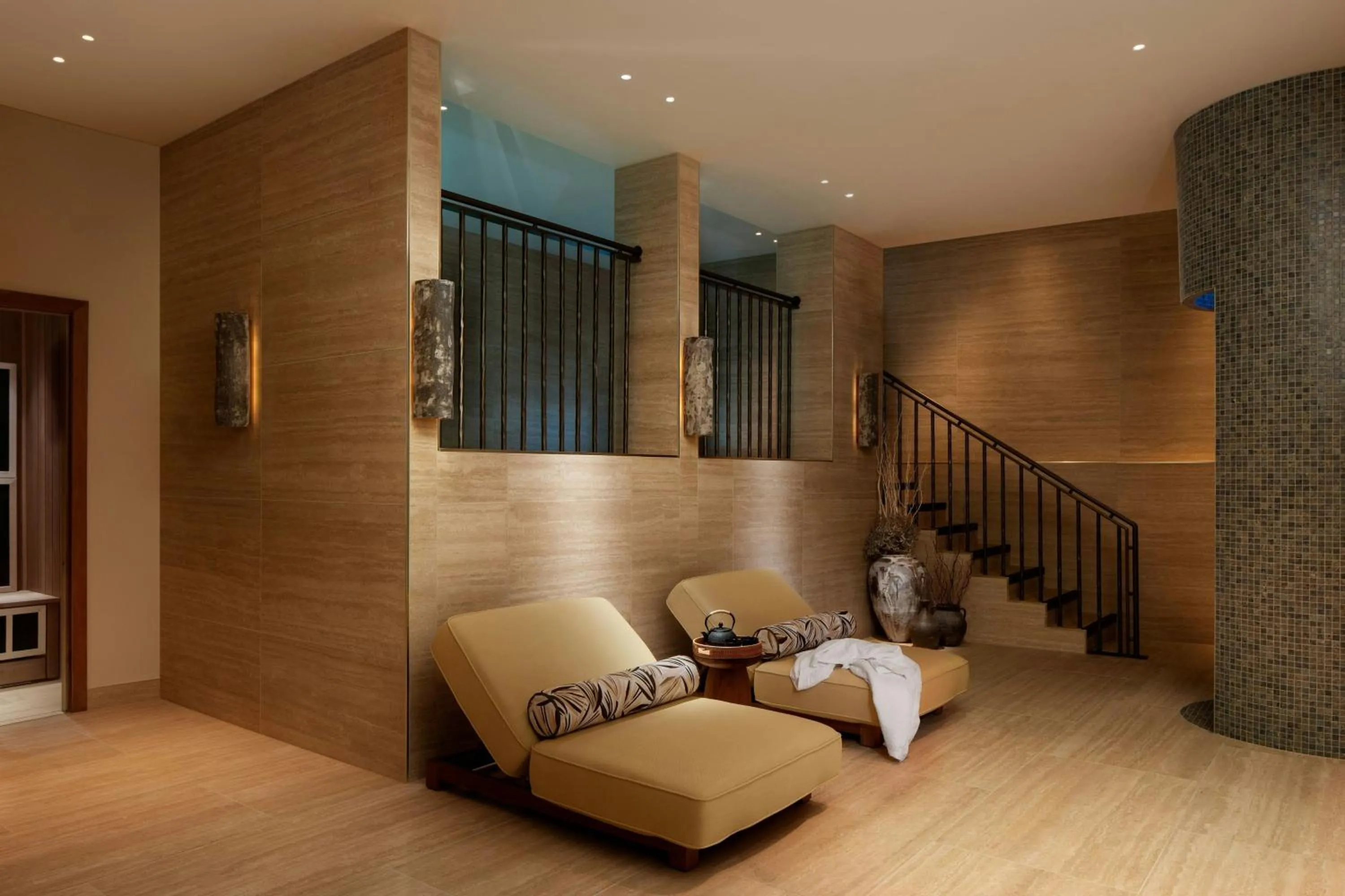 Spa and wellness centre/facilities in Montcalm Mayfair, Autograph Collection