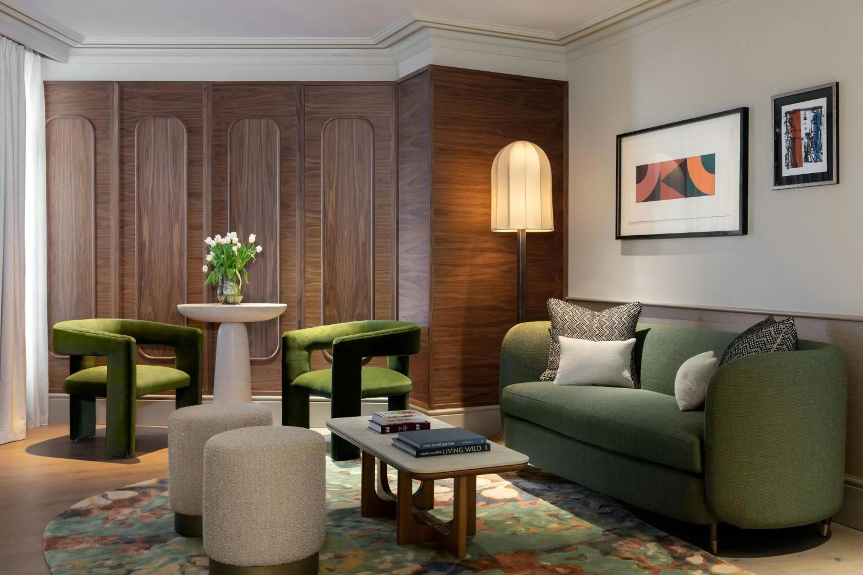 Living room in Montcalm Mayfair, Autograph Collection