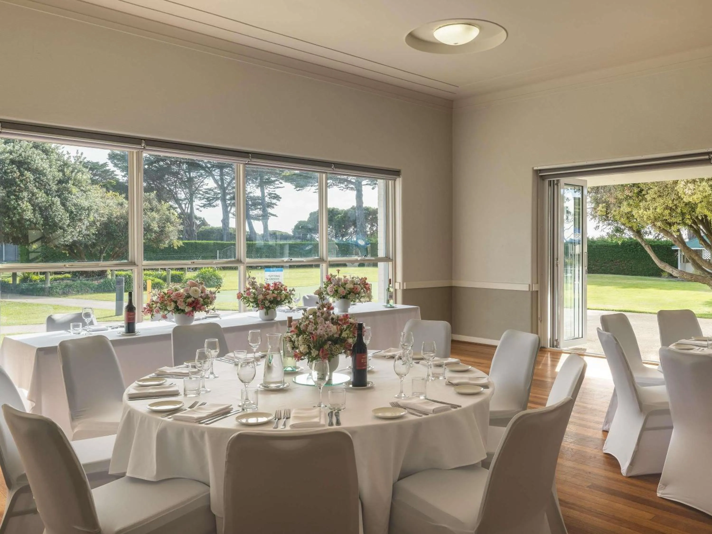 Meeting/conference room in Mantra Lorne