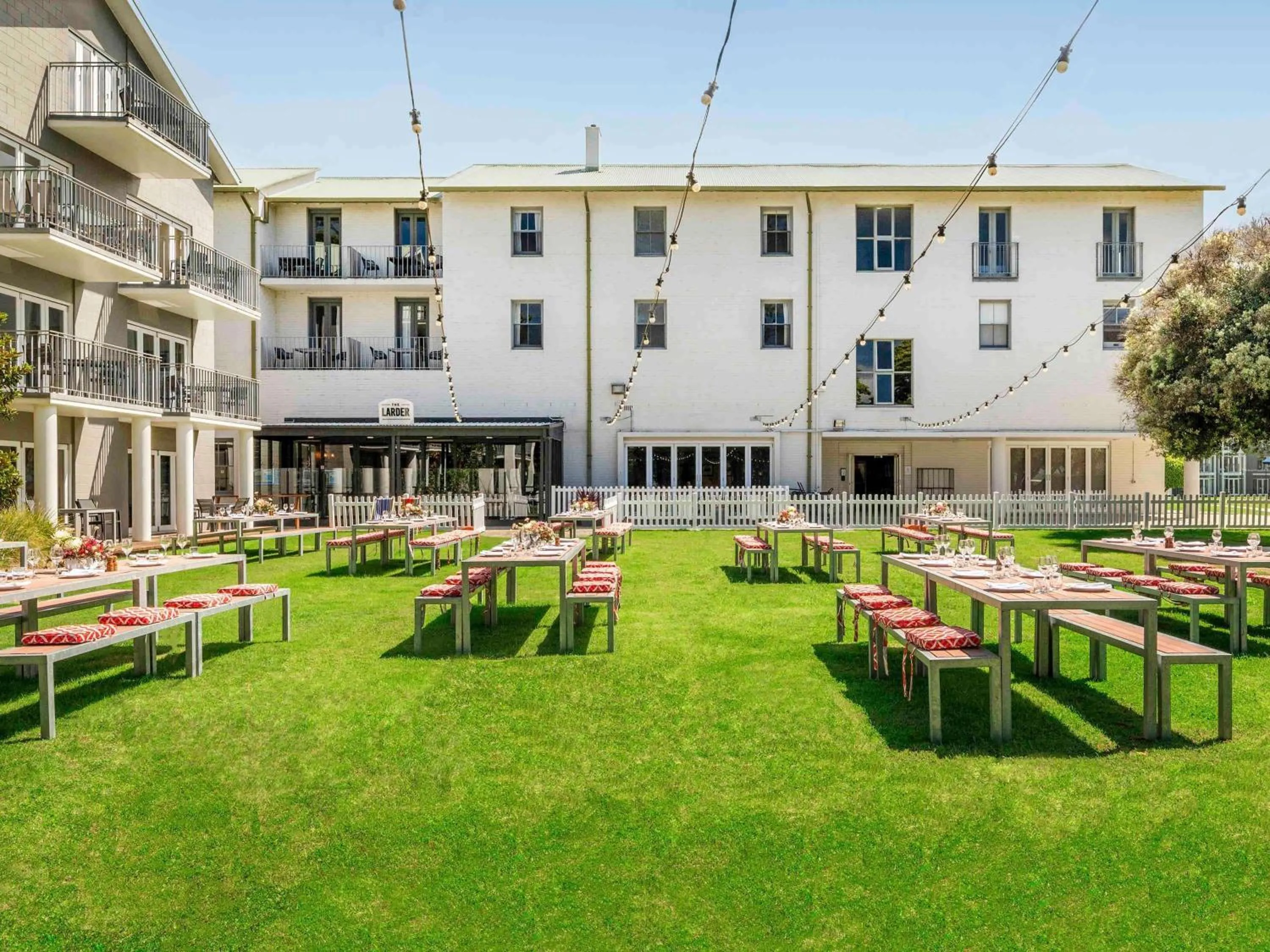 Property building in Mantra Lorne