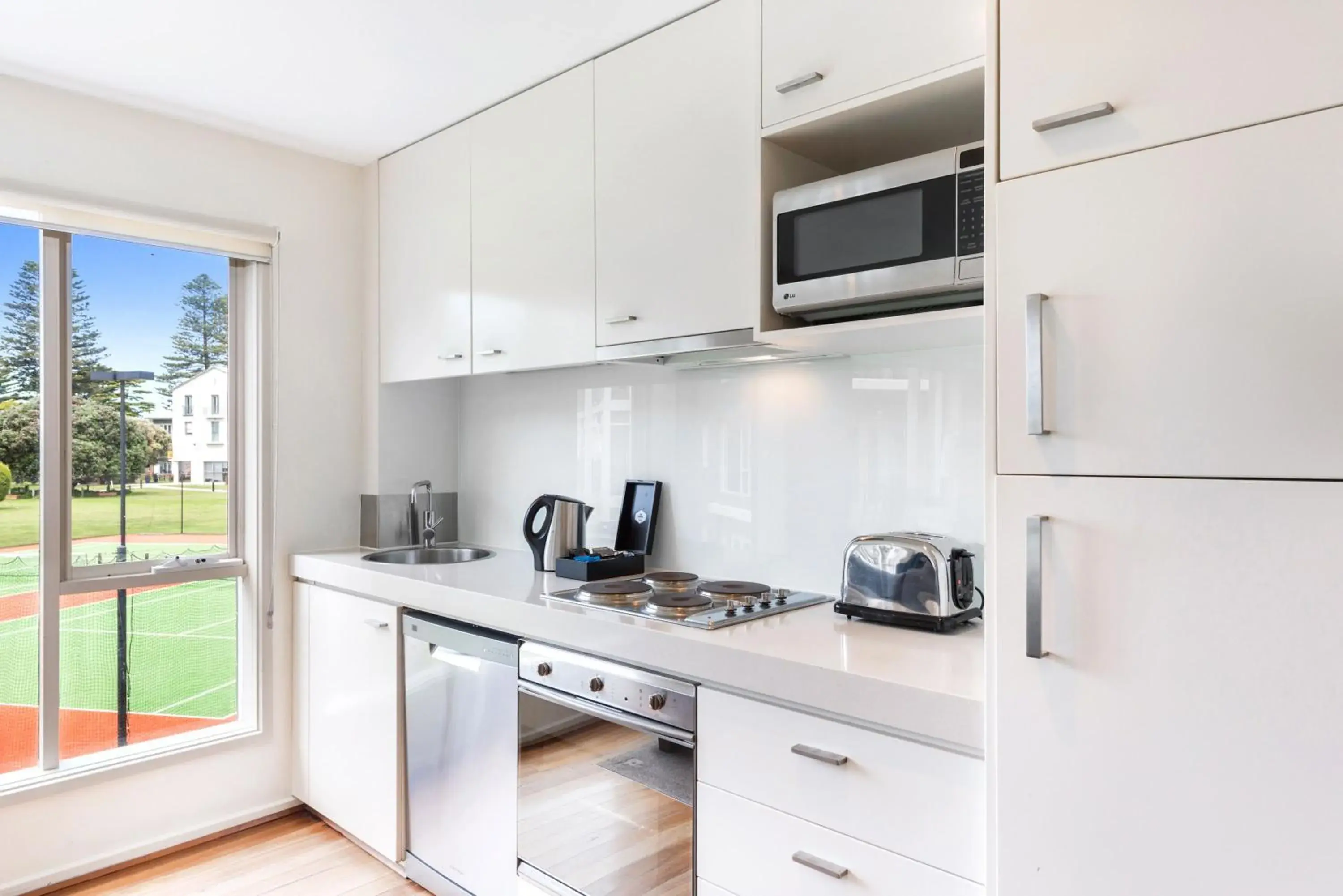 One-Bedroom Apartment with Garden View in Mantra Lorne One-Bedroom Apartment with Garden View in Mantra Lorne