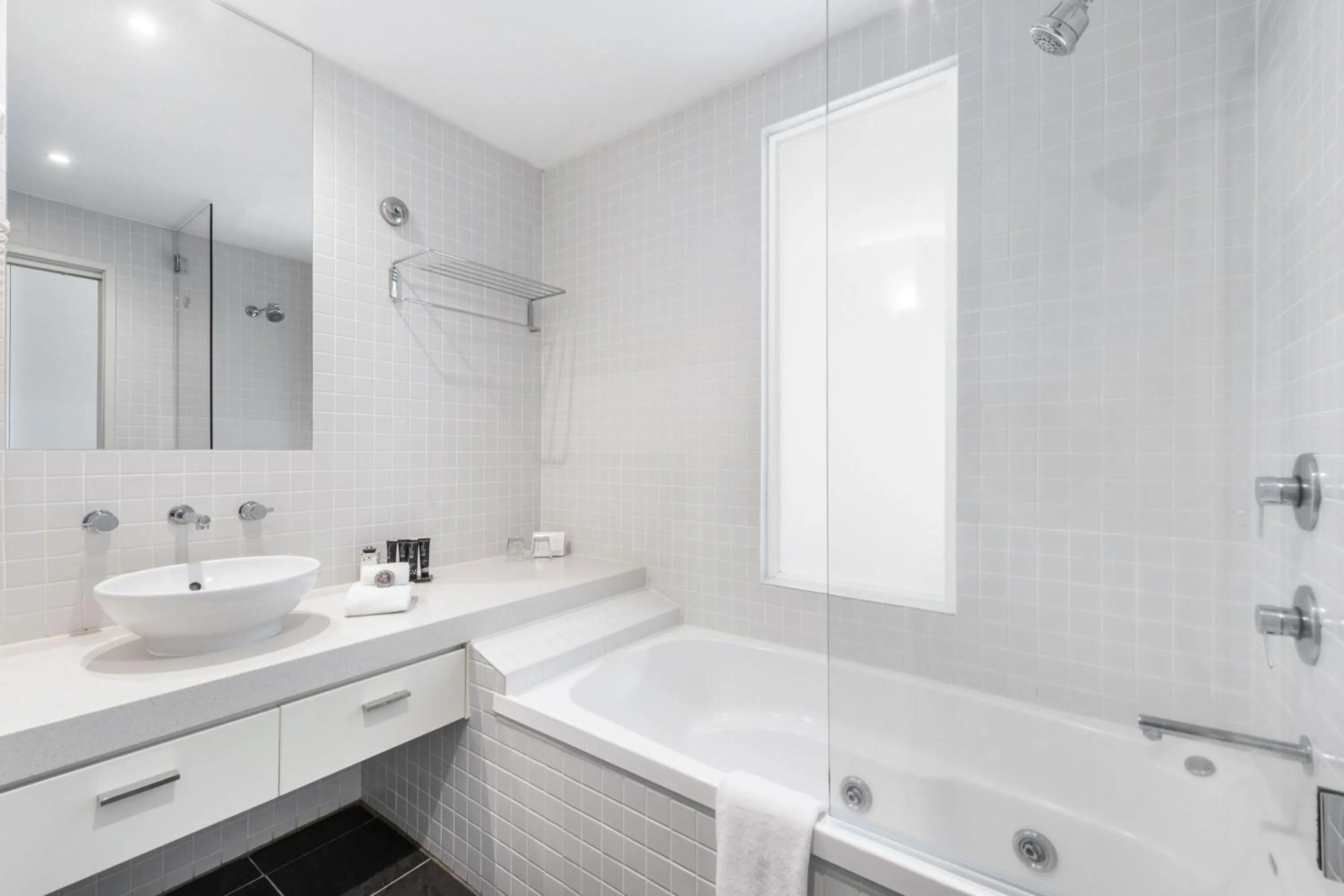 Bathroom in Mantra Lorne