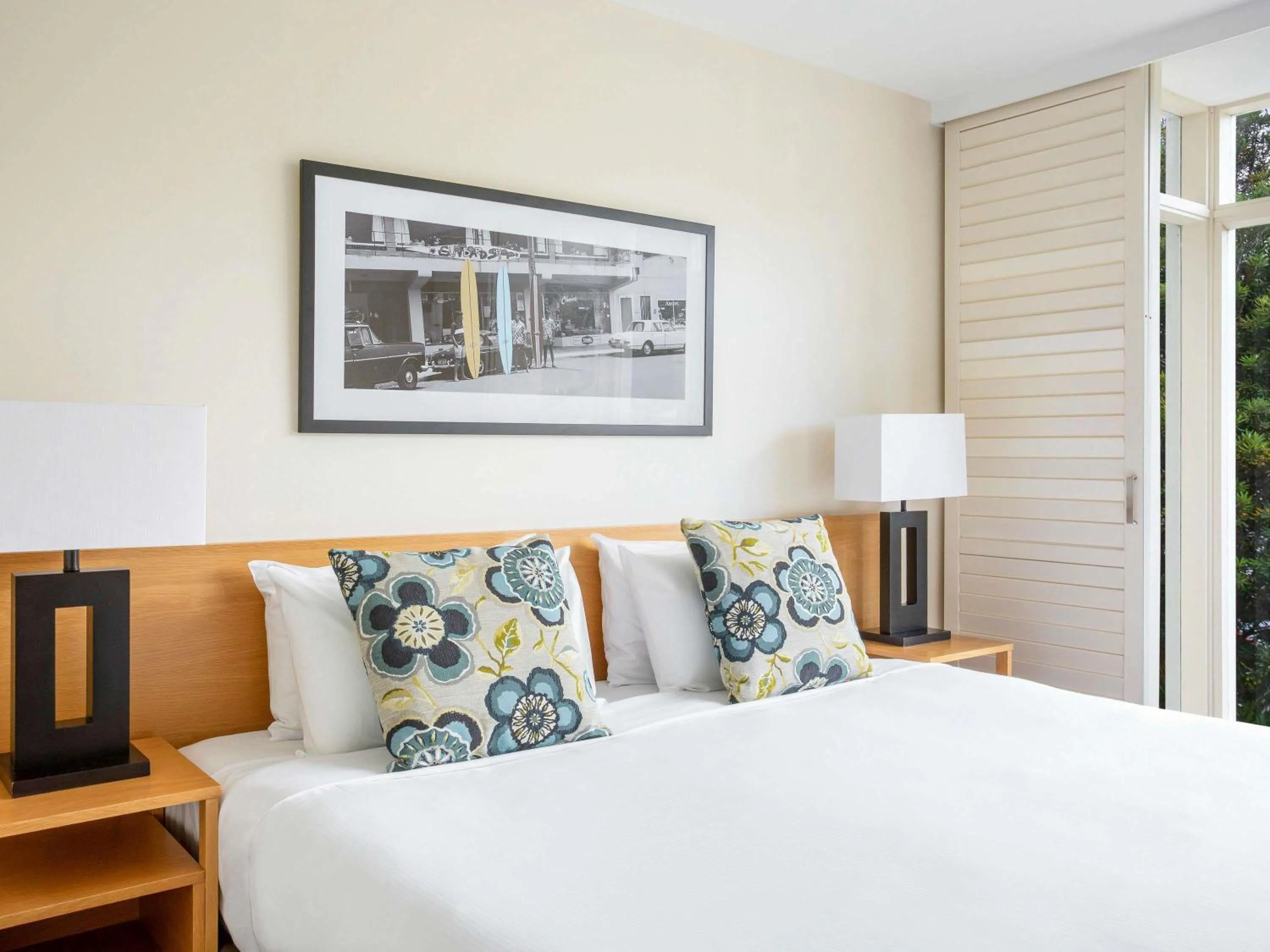 Bedroom, Bed in Mantra Lorne