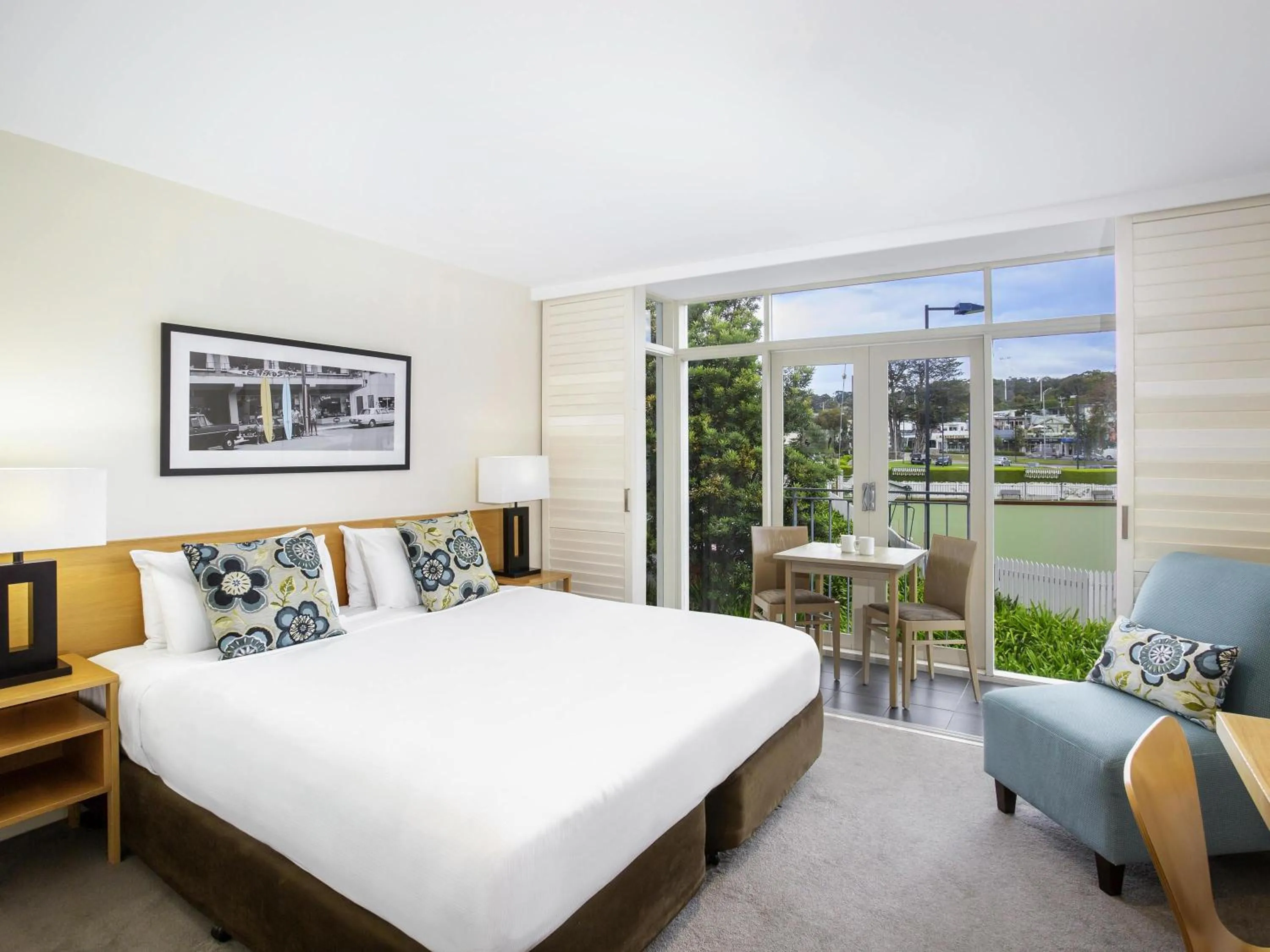 Bedroom, Bed in Mantra Lorne